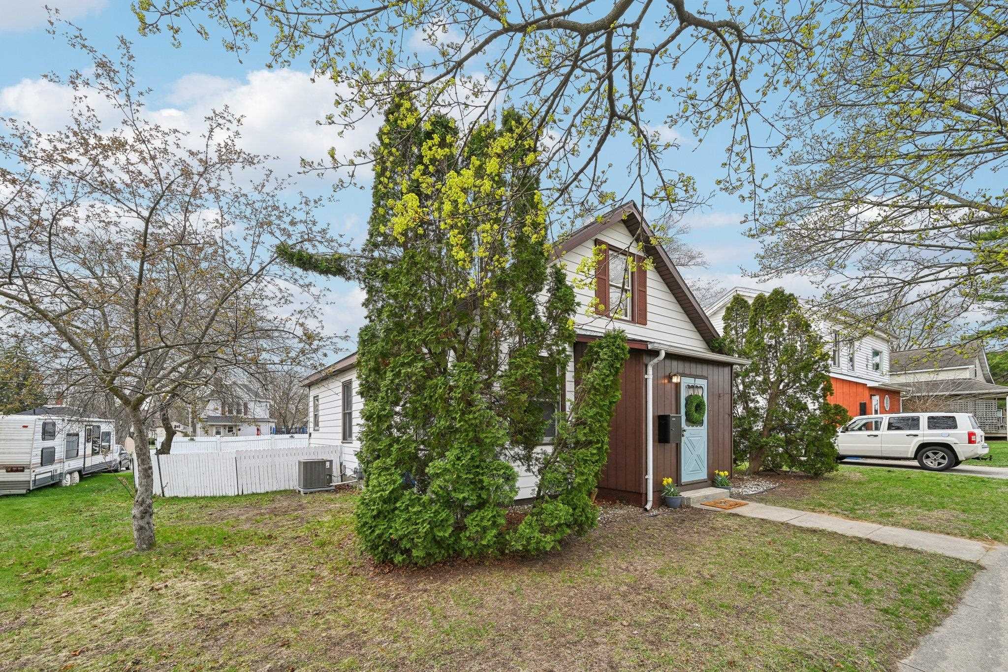 128 E Franklin Street