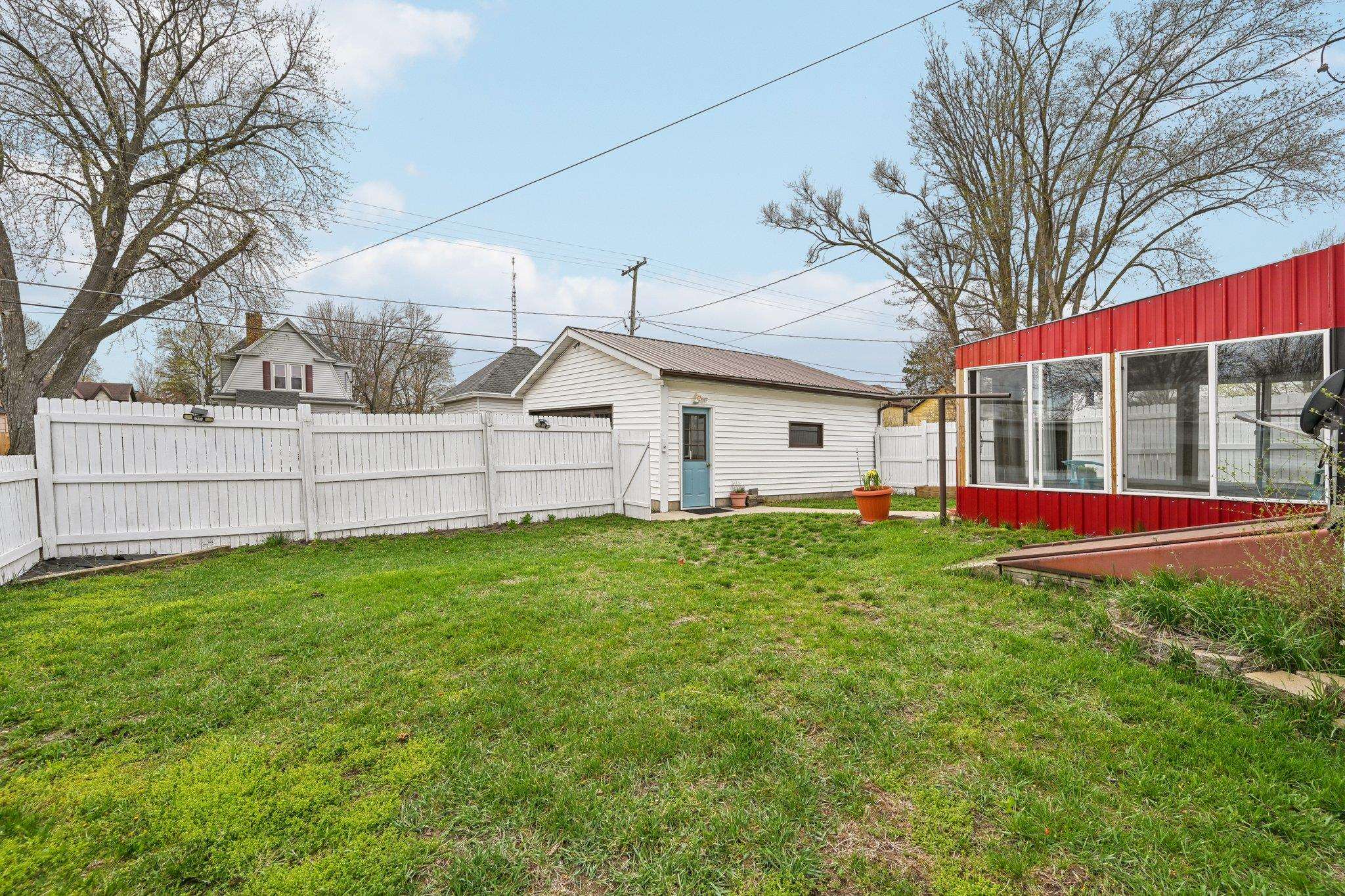 128 E Franklin Street