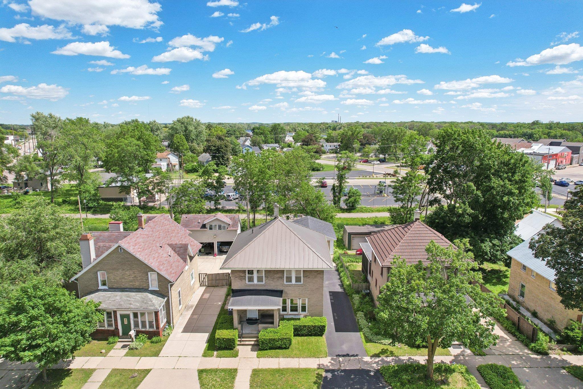 312 E Edgewater Street