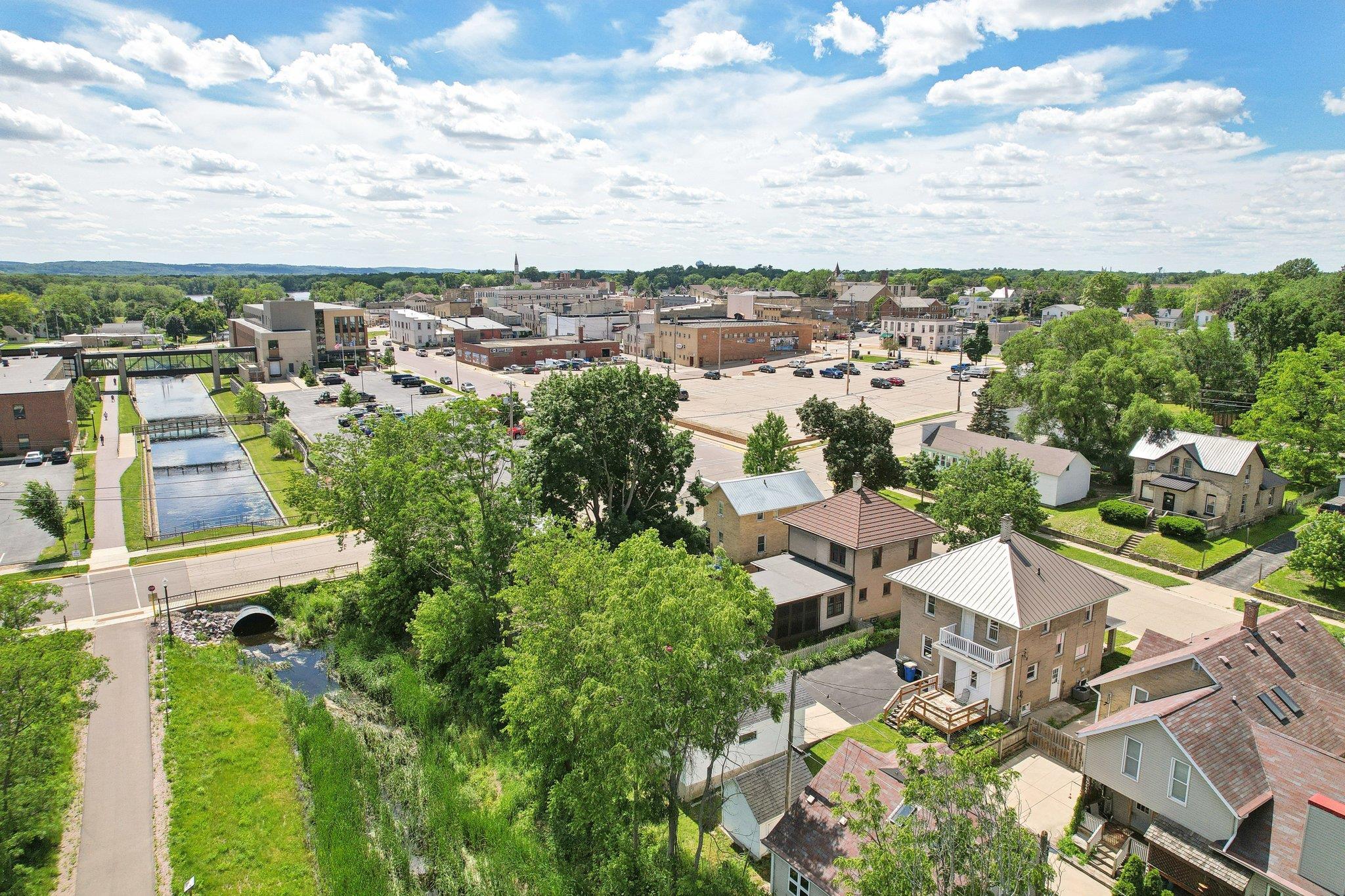 312 E Edgewater Street