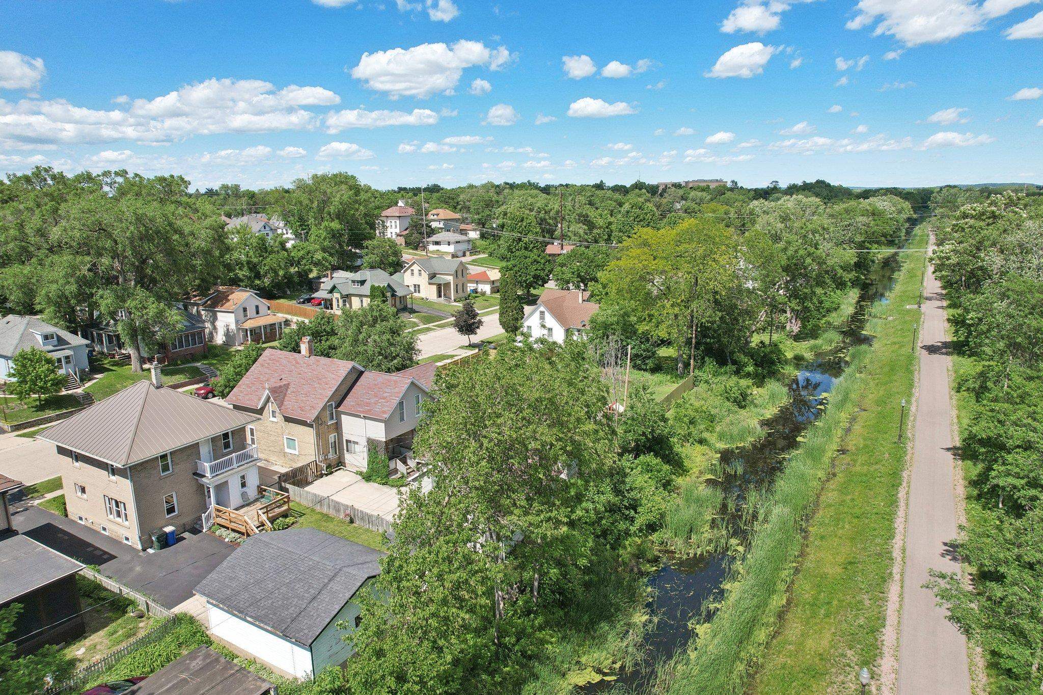 312 E Edgewater Street