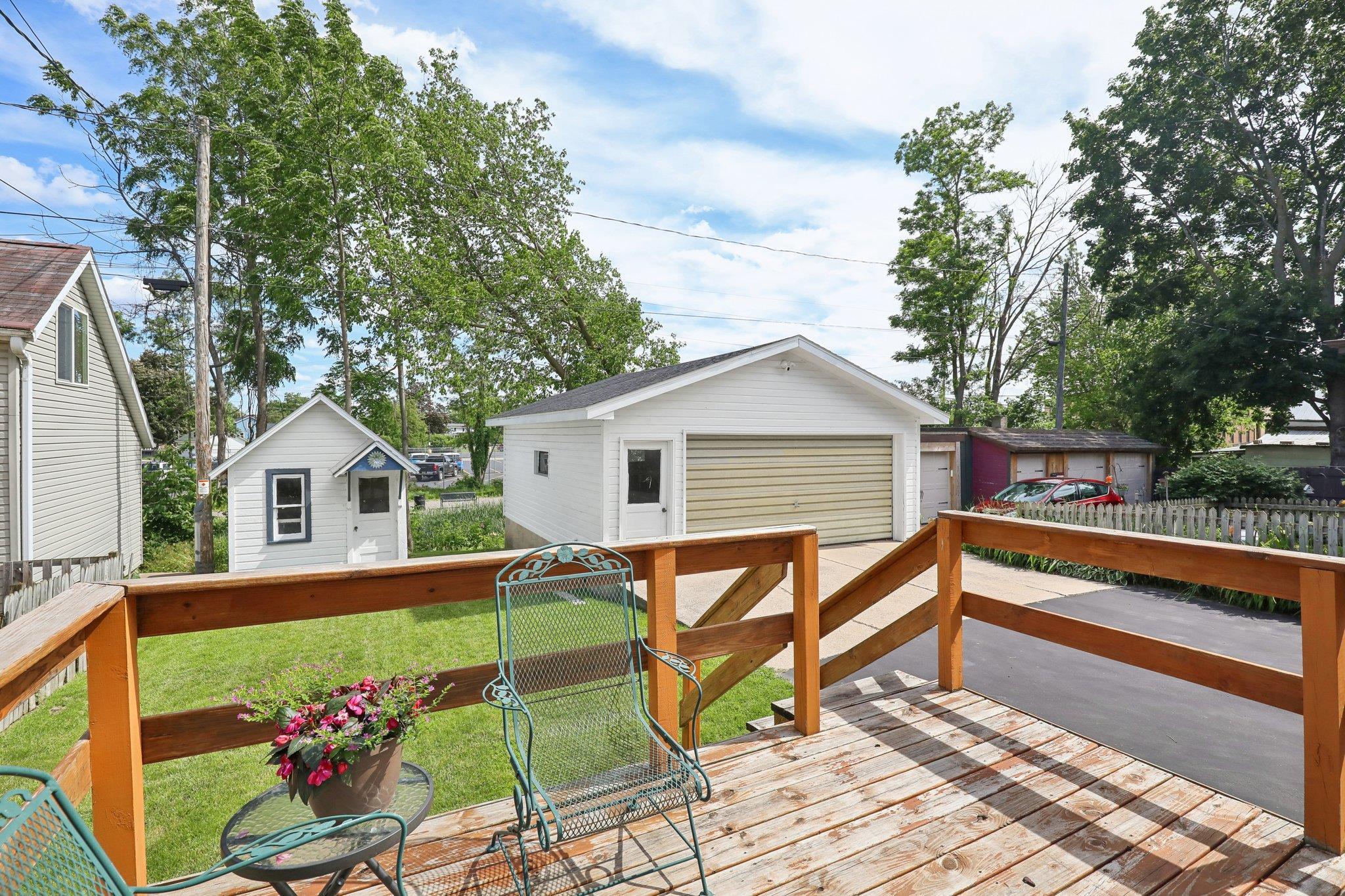 312 E Edgewater Street