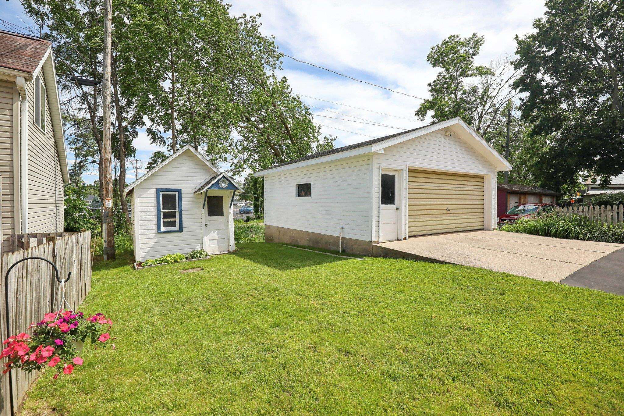 312 E Edgewater Street