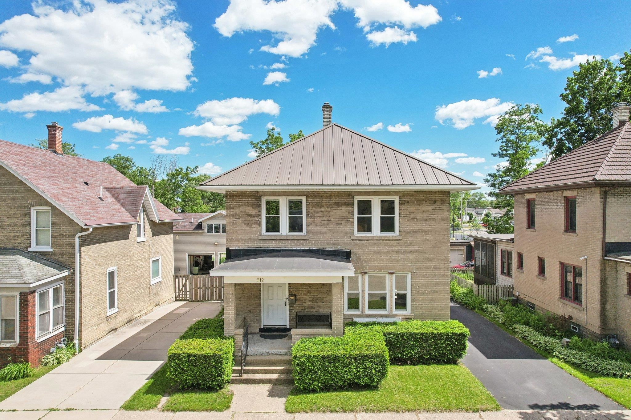 312 E Edgewater Street