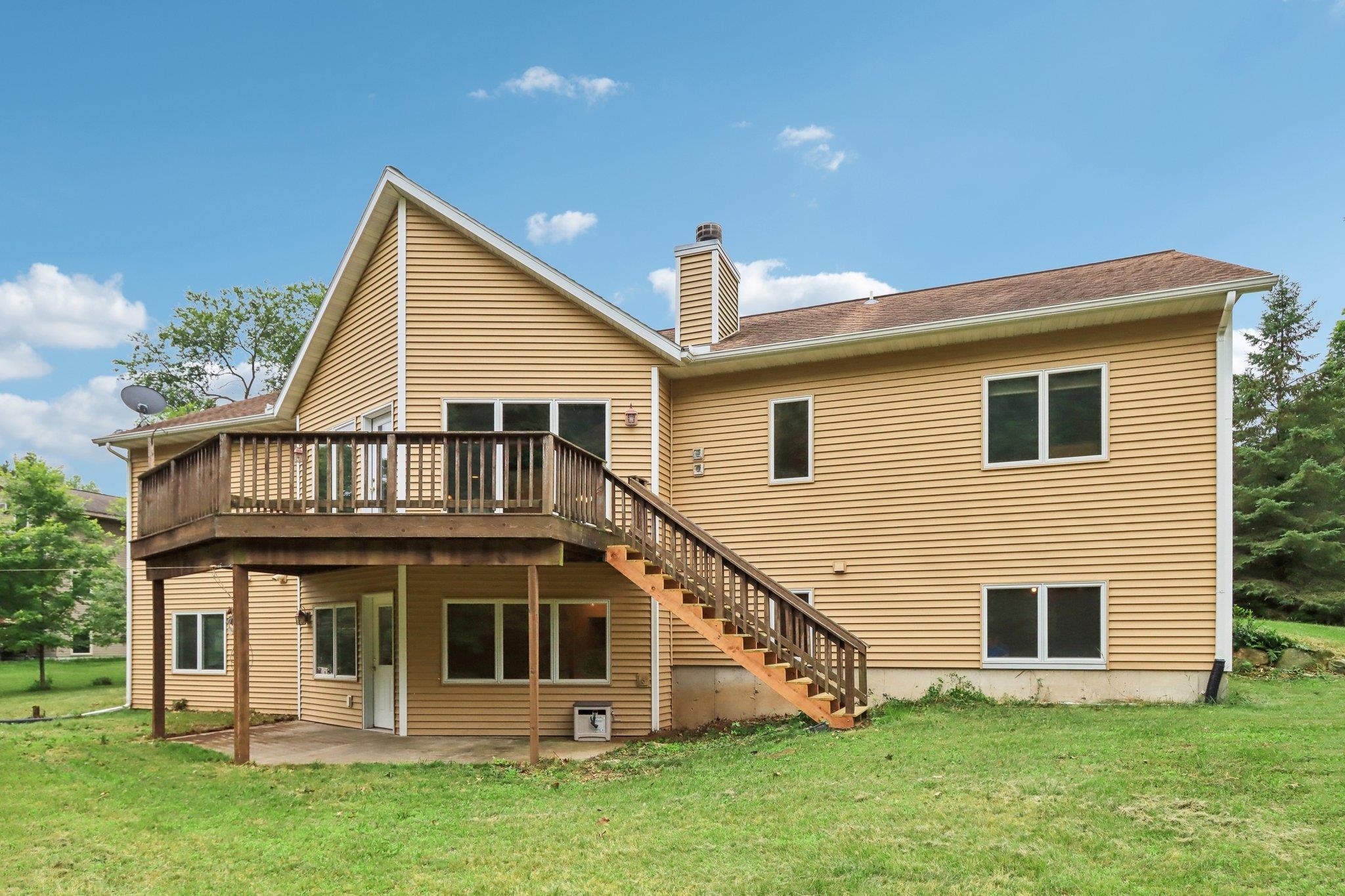 W9060 Hilltop Road