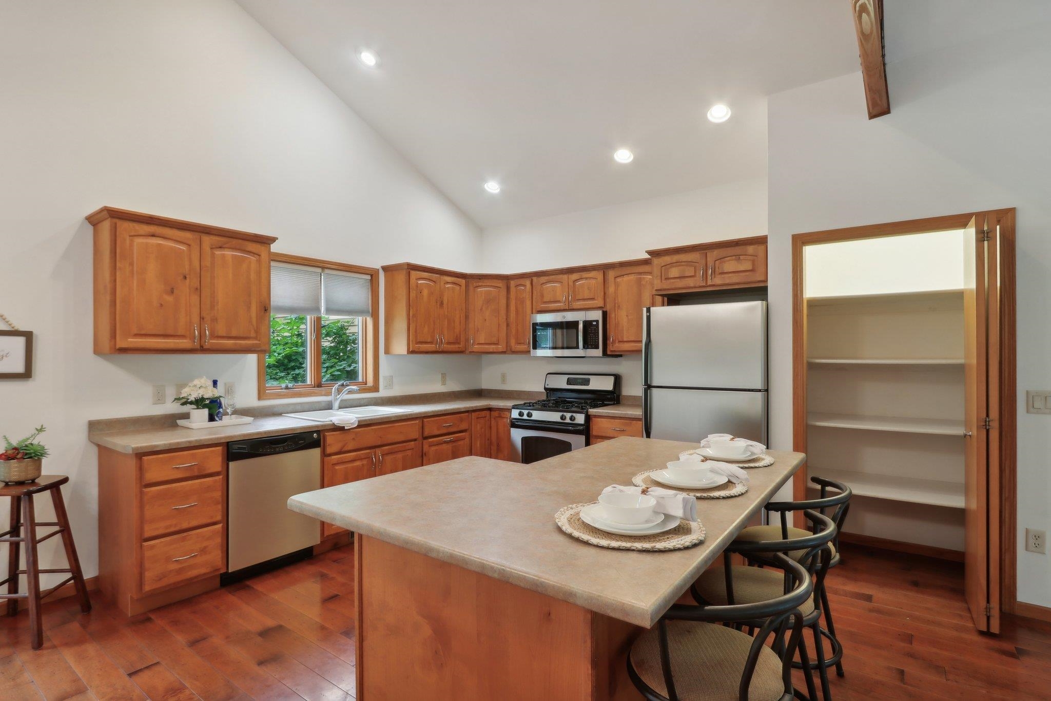 W9060 Hilltop Road