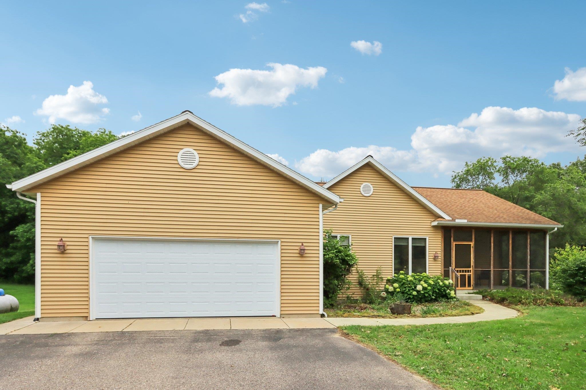 W9060 Hilltop Road