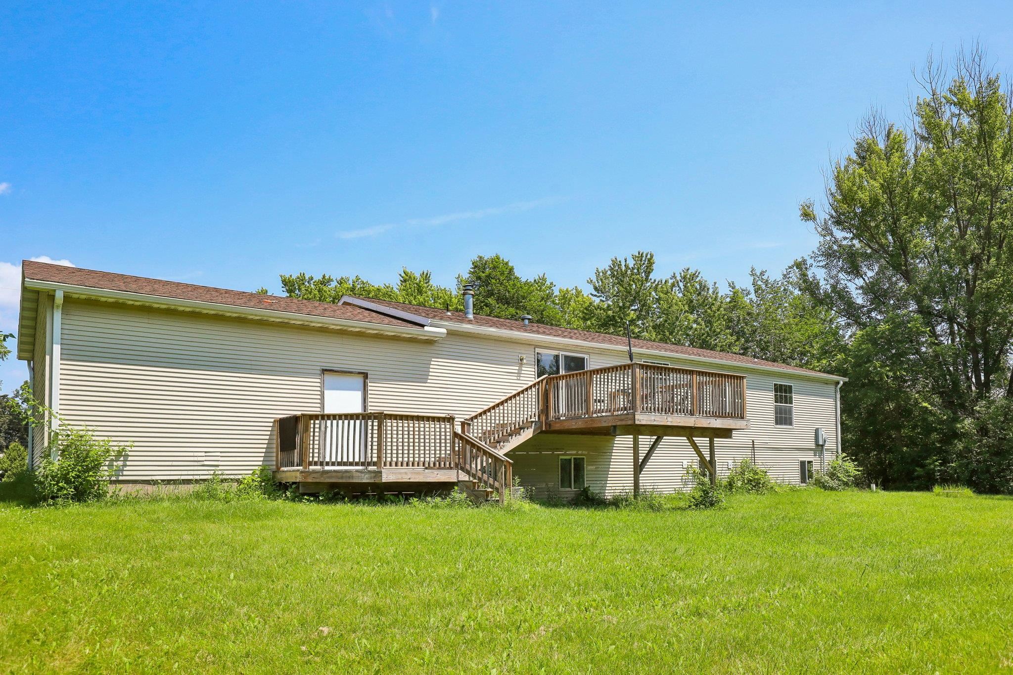 123 W Prairie Street