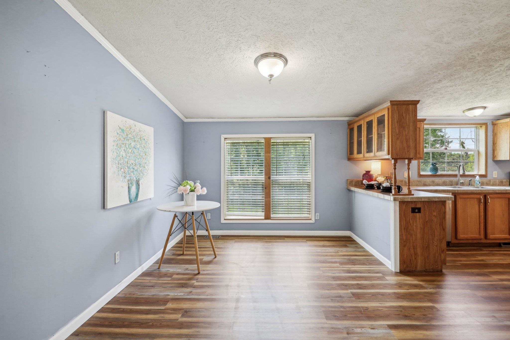 123 W Prairie Street