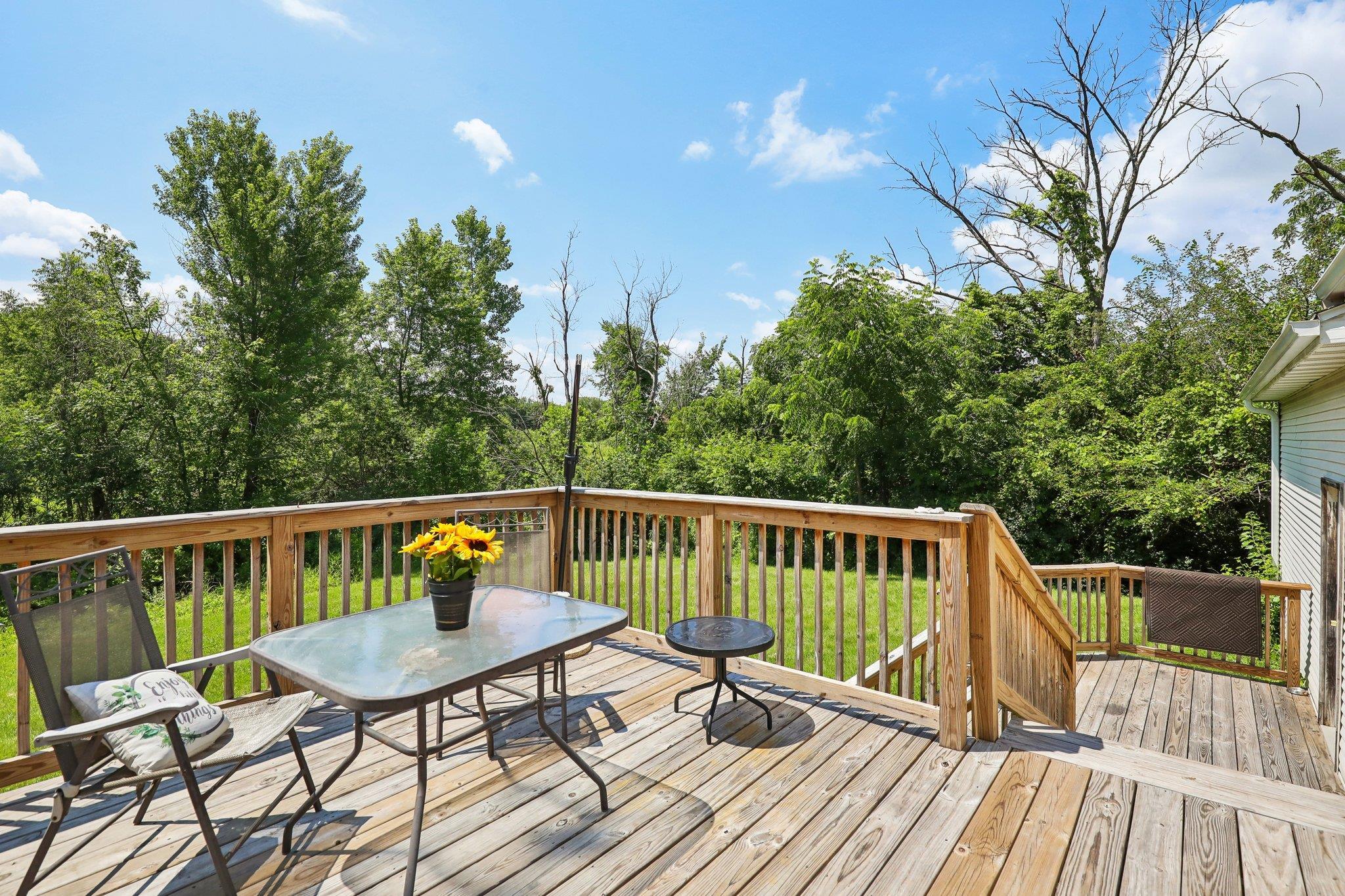 123 W Prairie Street