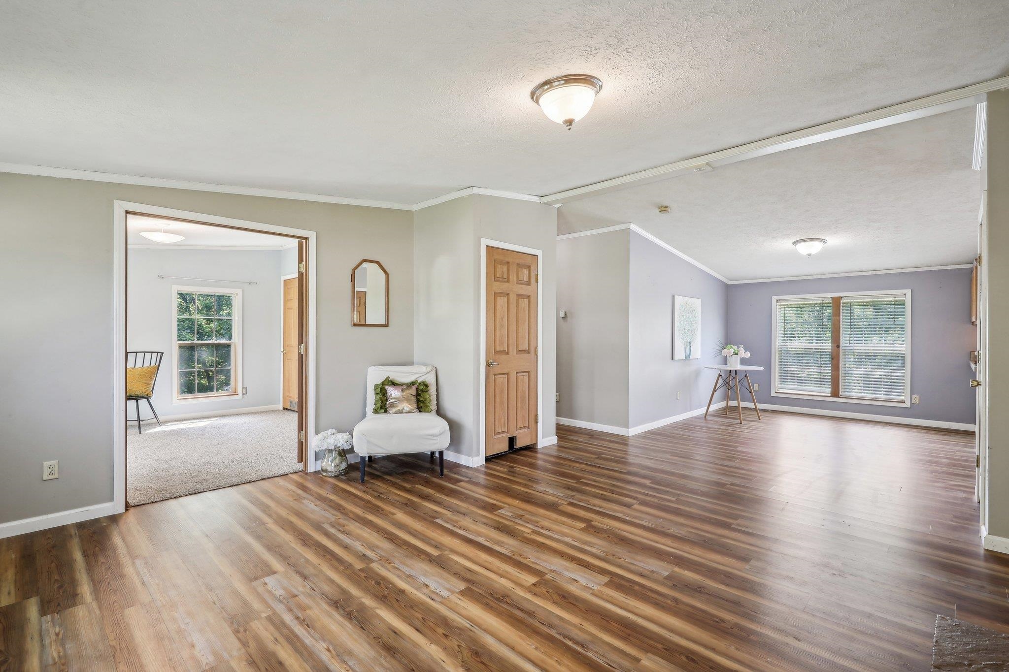 123 W Prairie Street