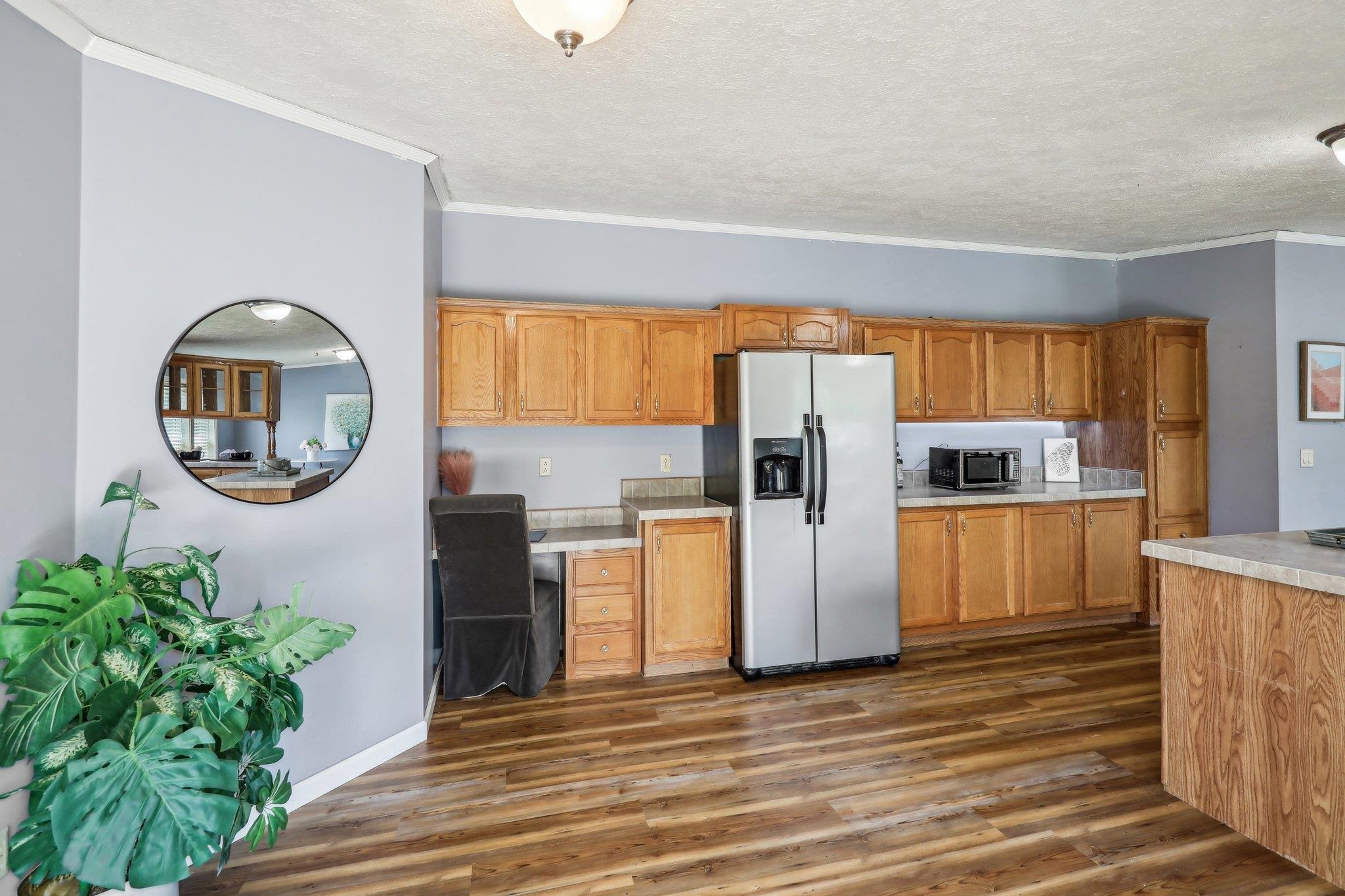 123 W Prairie Street