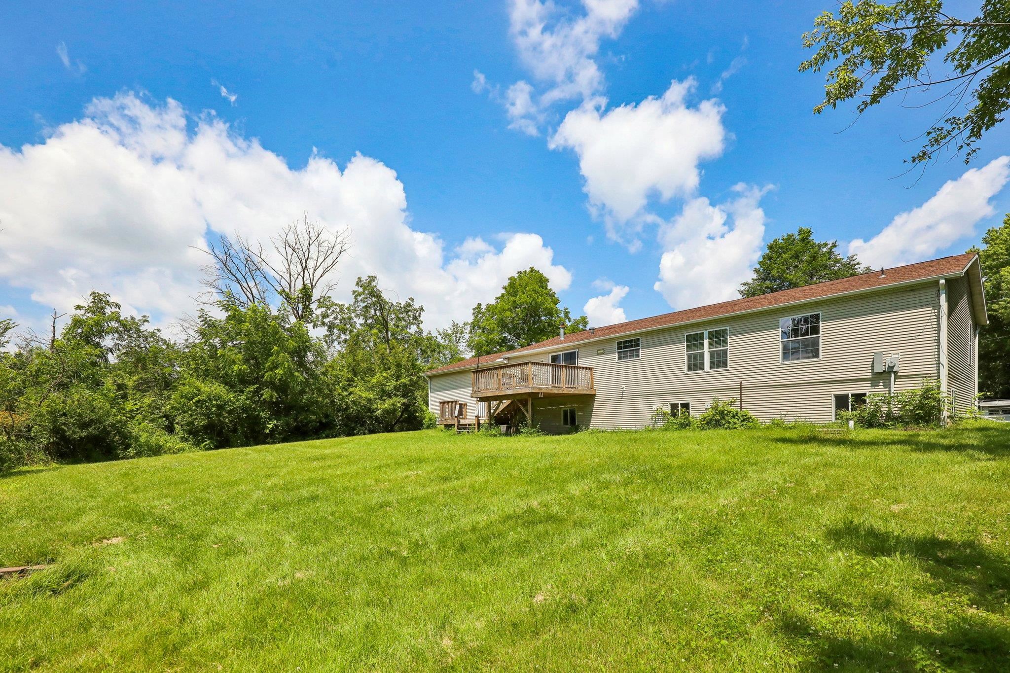 123 W Prairie Street