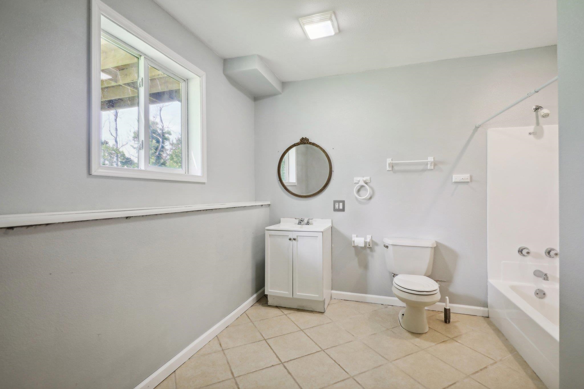 123 W Prairie Street