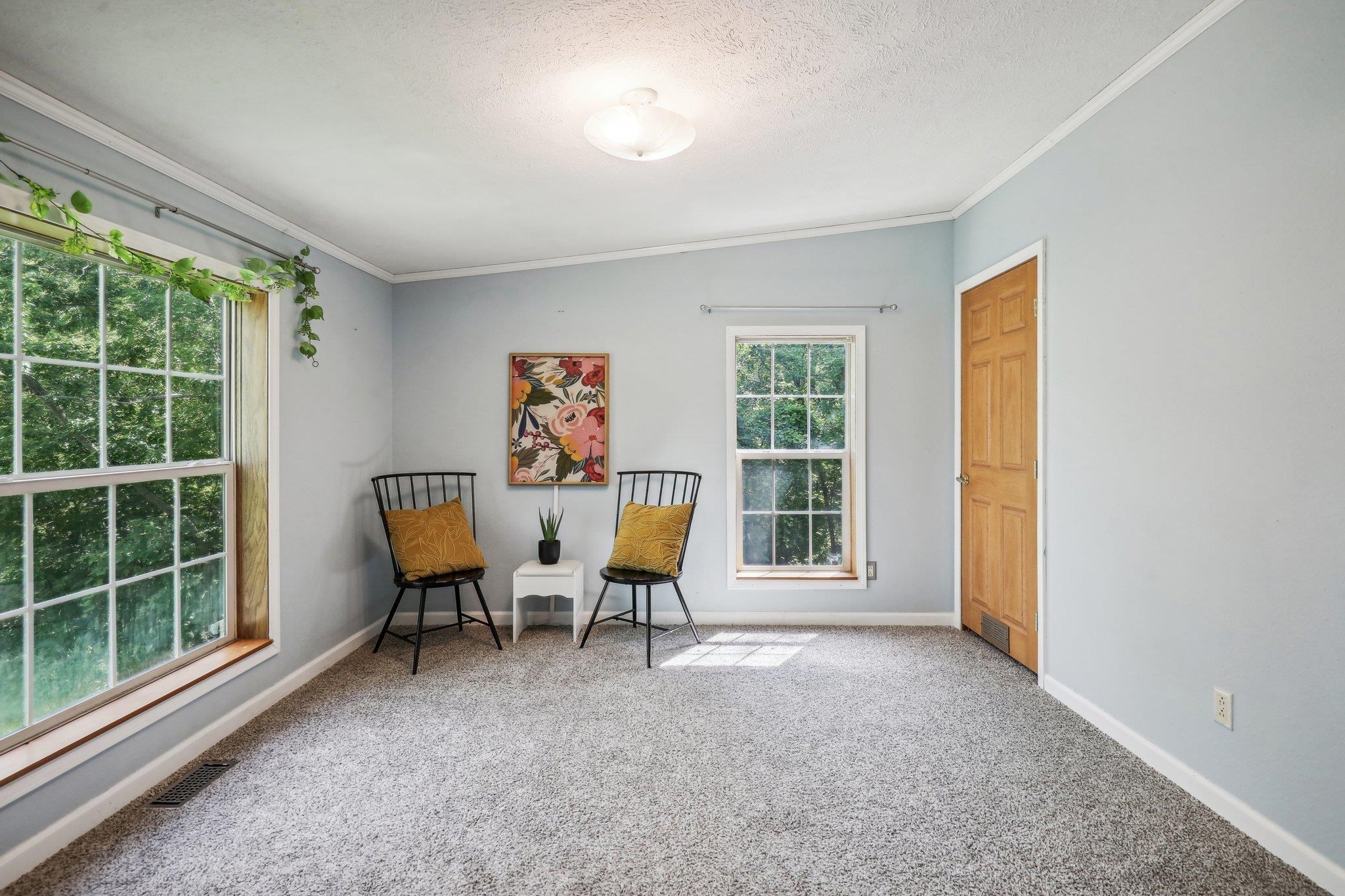 123 W Prairie Street