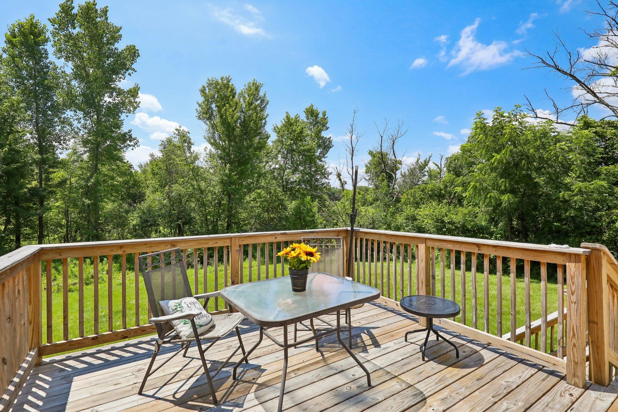 123 W Prairie Street