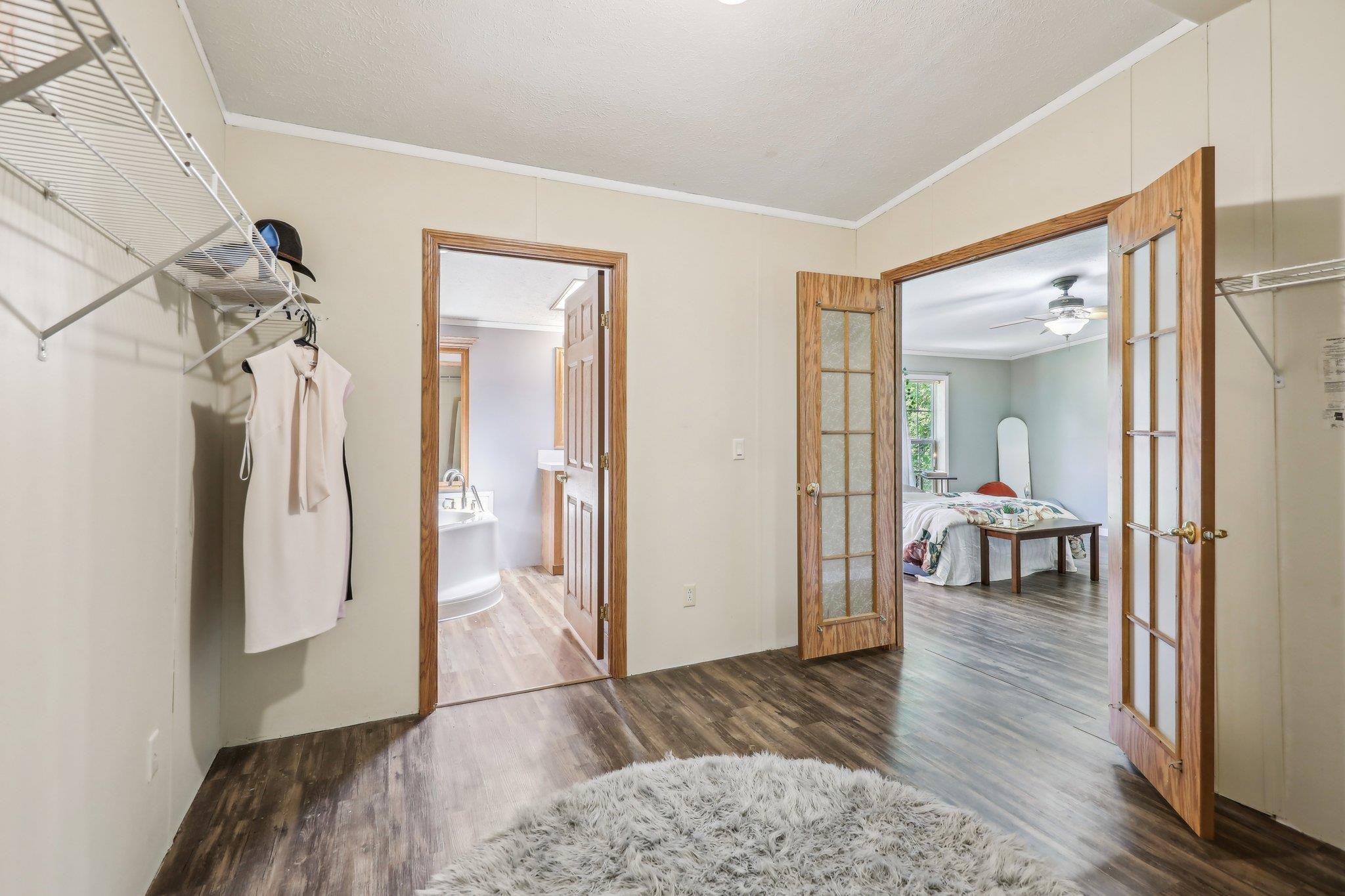 123 W Prairie Street