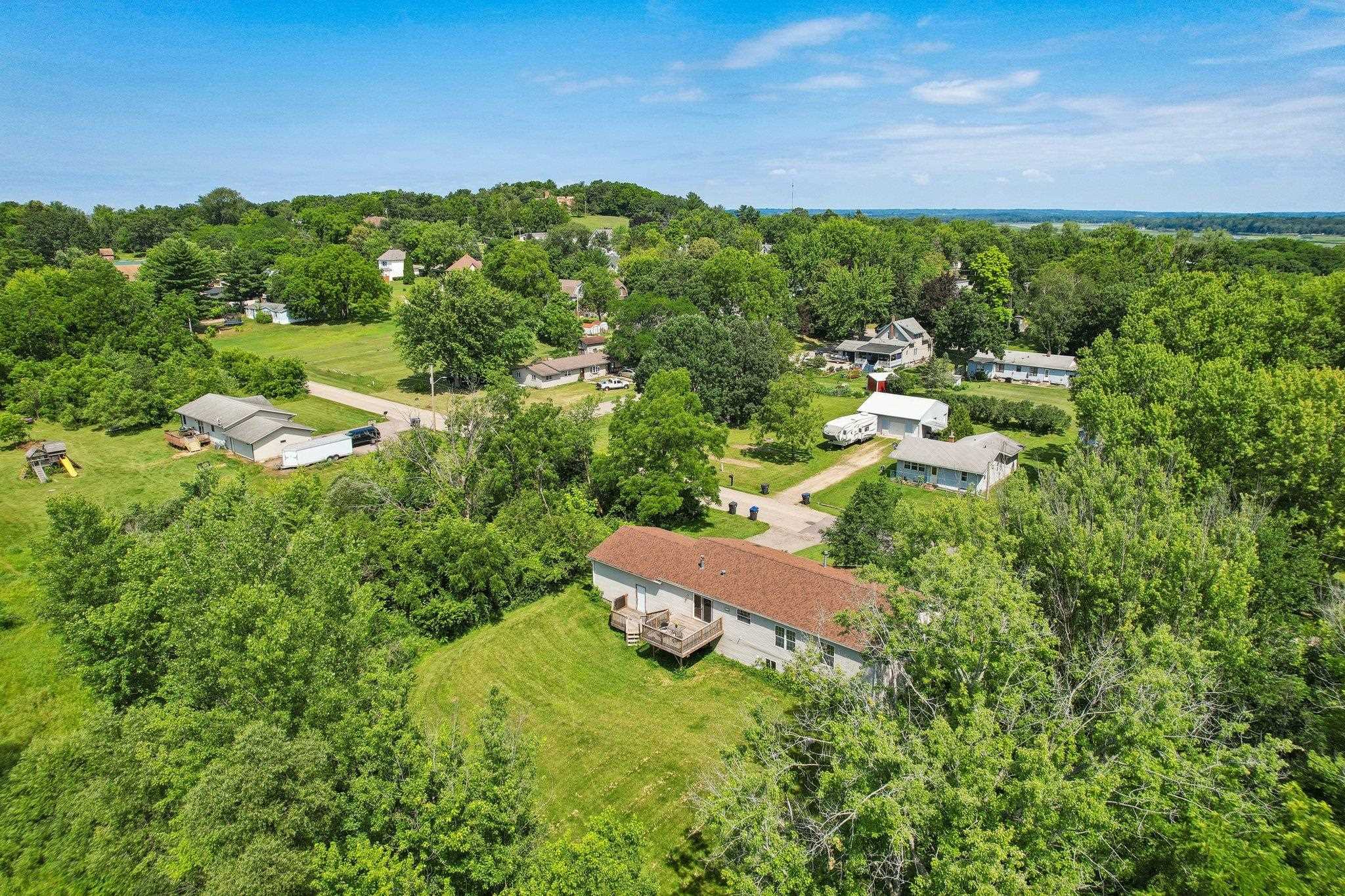 123 W Prairie Street