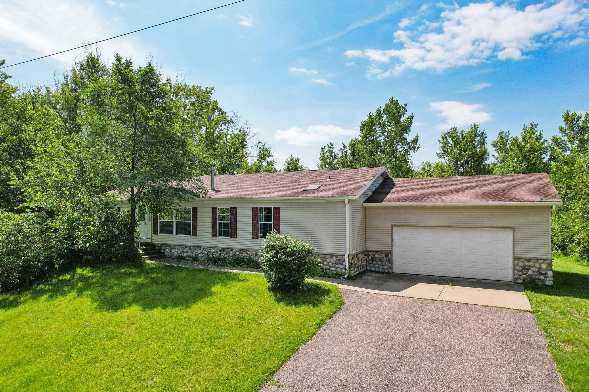 123 W Prairie Street