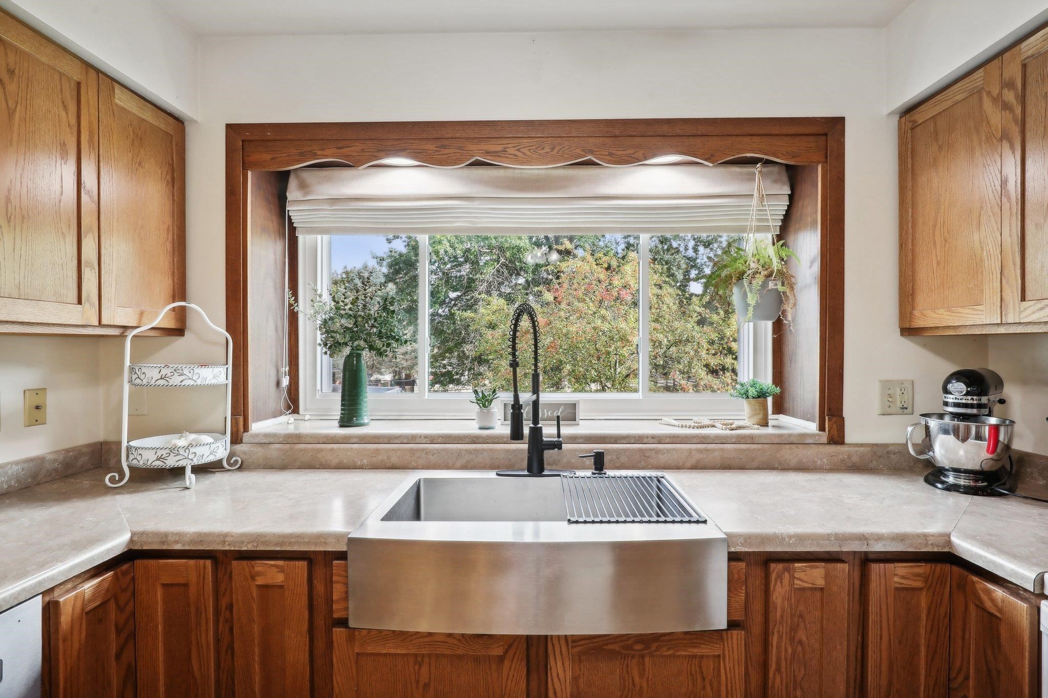 1074 Tinkham Trail