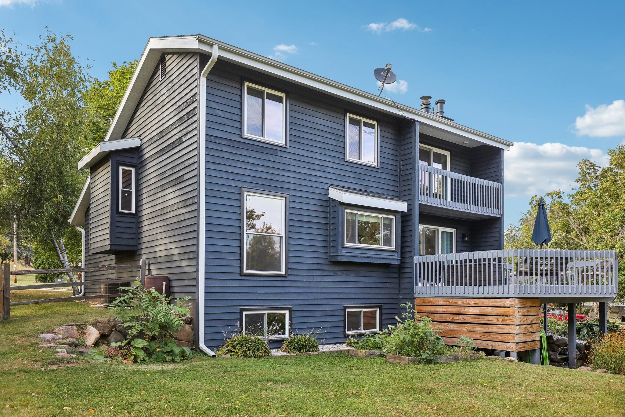 1074 Tinkham Trail