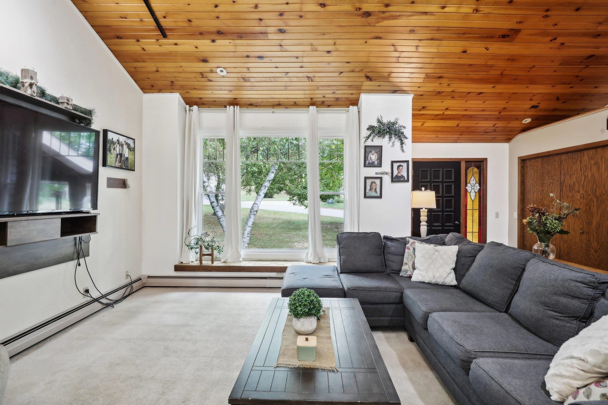 1074 Tinkham Trail