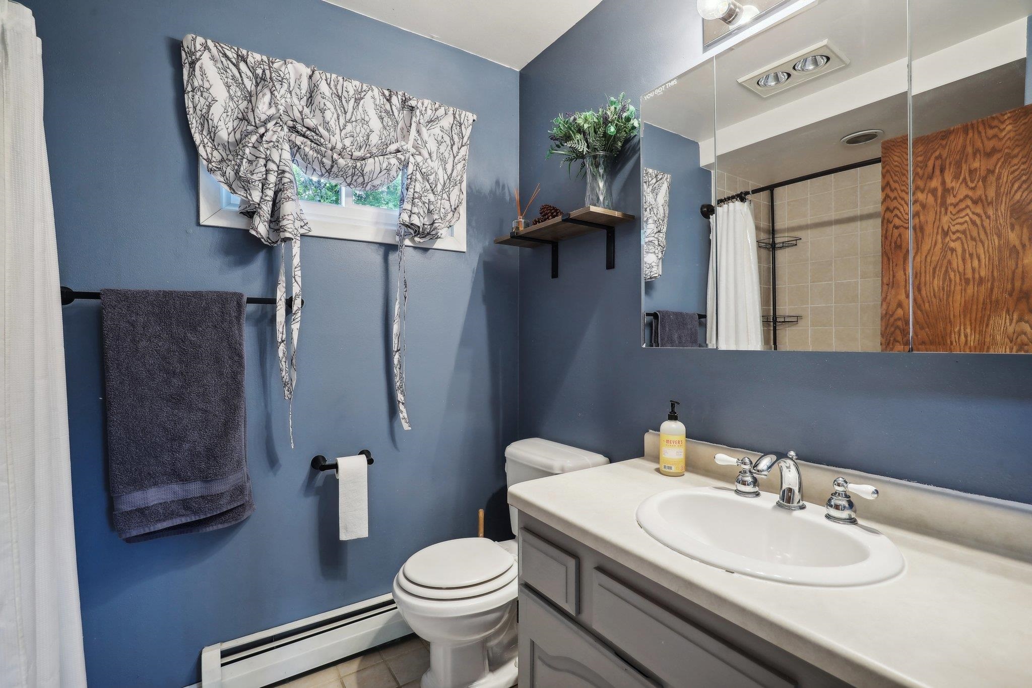 1074 Tinkham Trail