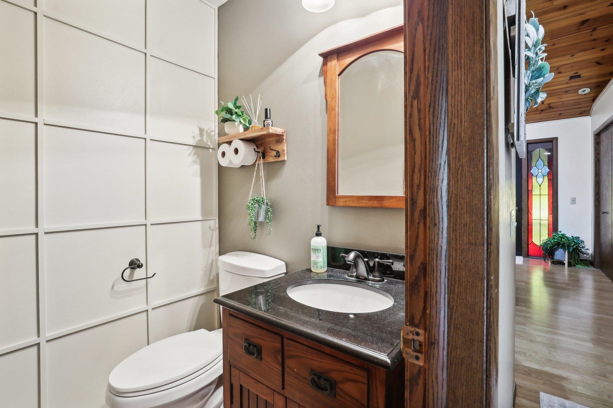1074 Tinkham Trail