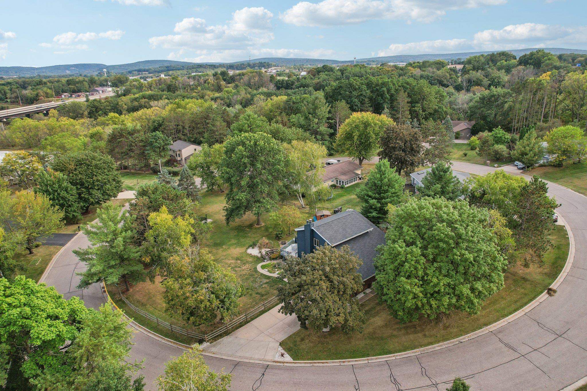 1074 Tinkham Trail