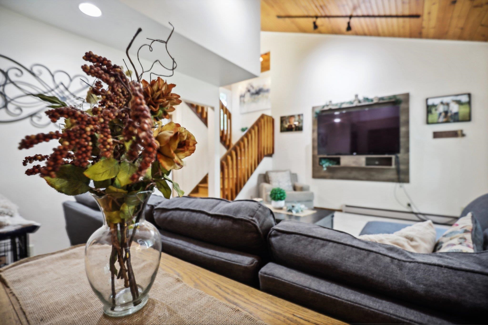1074 Tinkham Trail