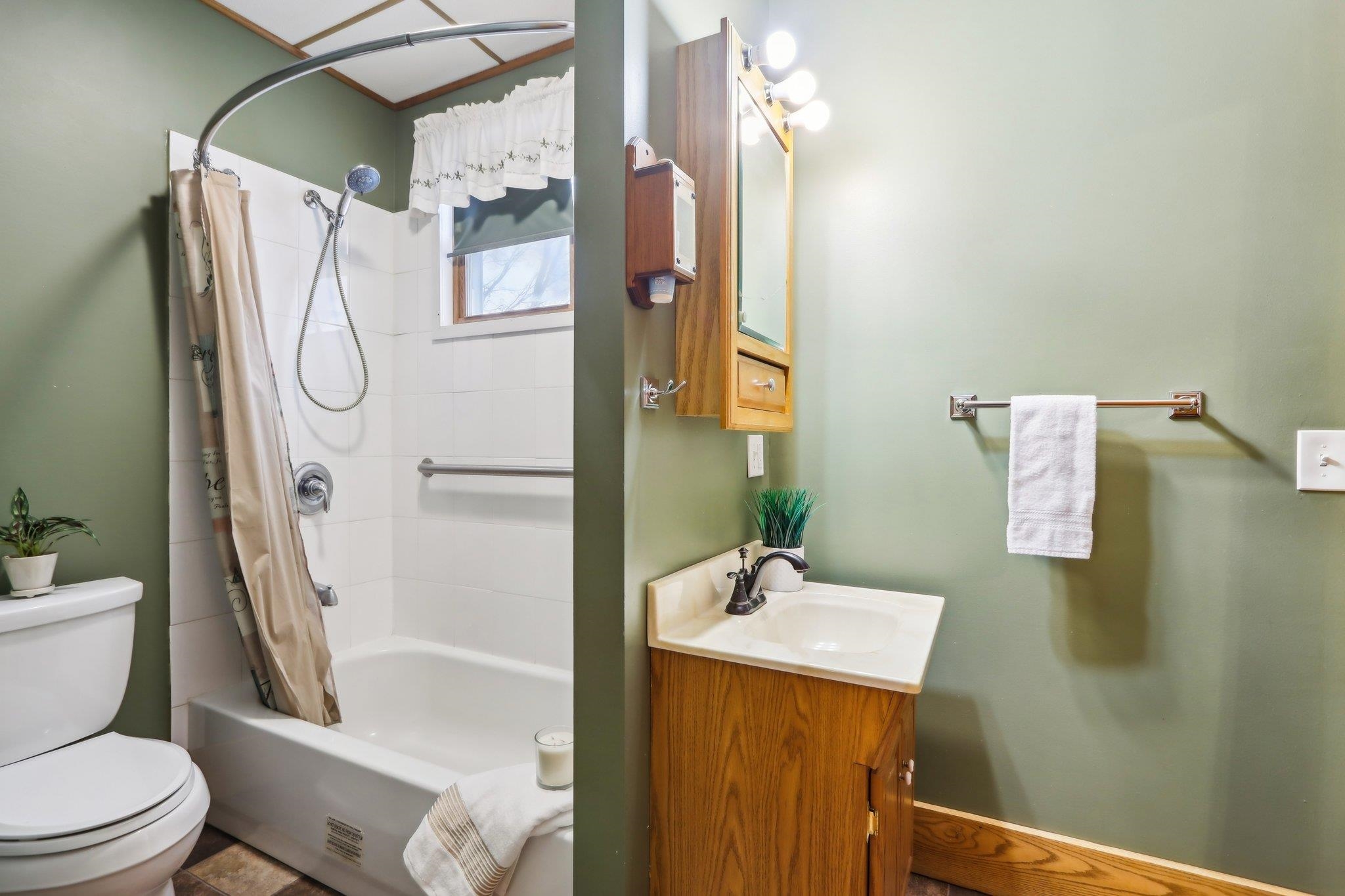 323 W Prospect Street