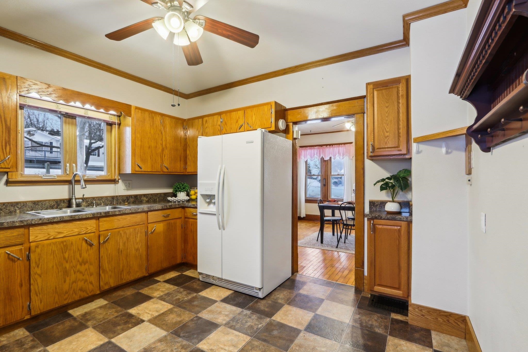 323 W Prospect Street