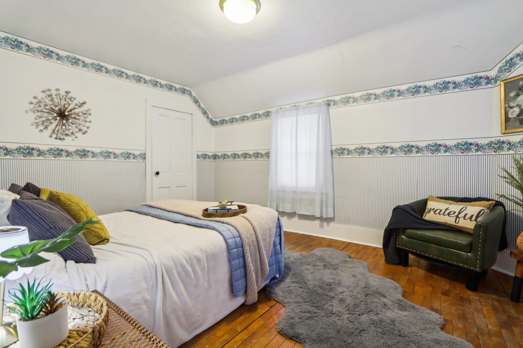 323 W Prospect Street