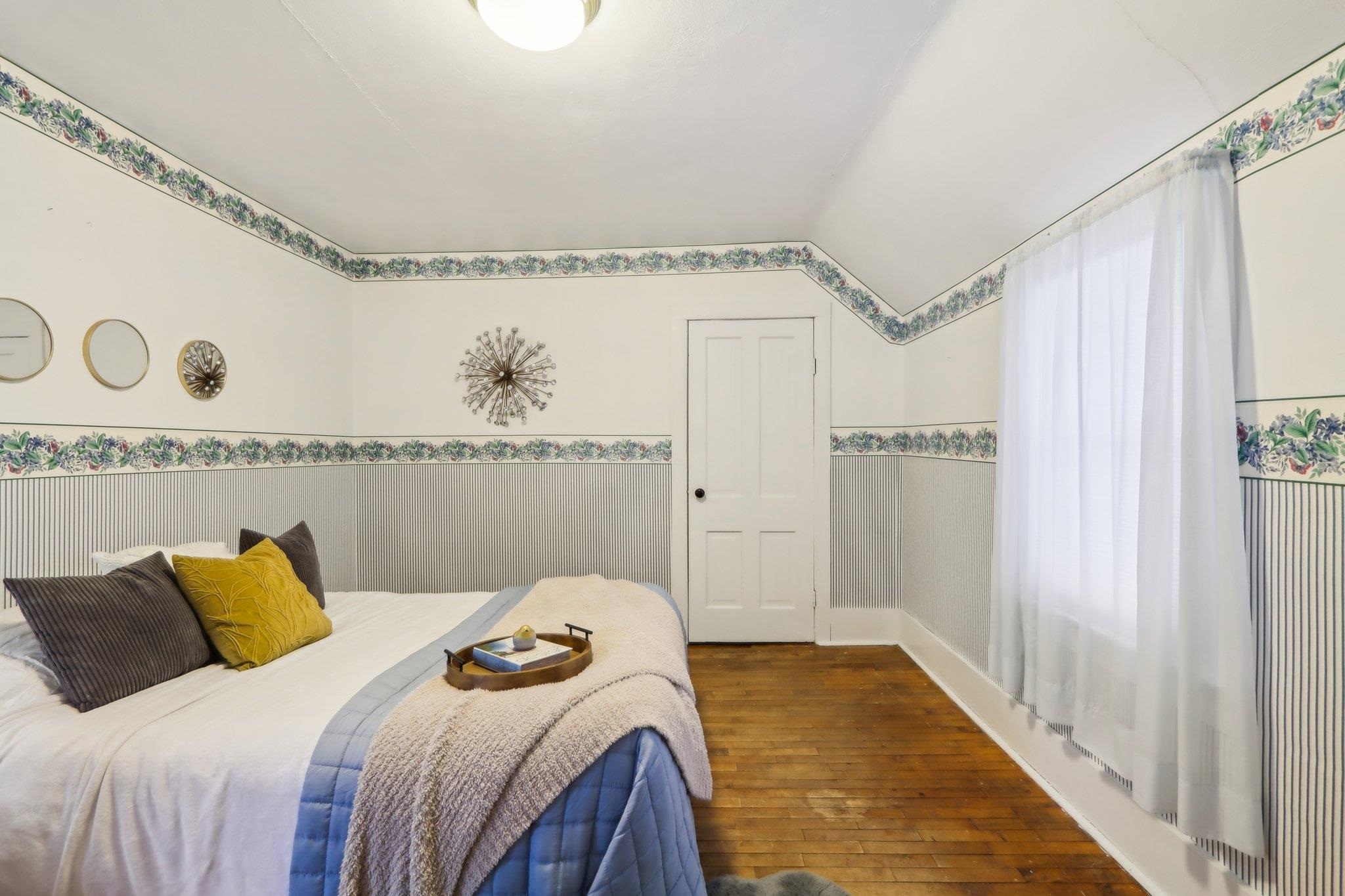 323 W Prospect Street