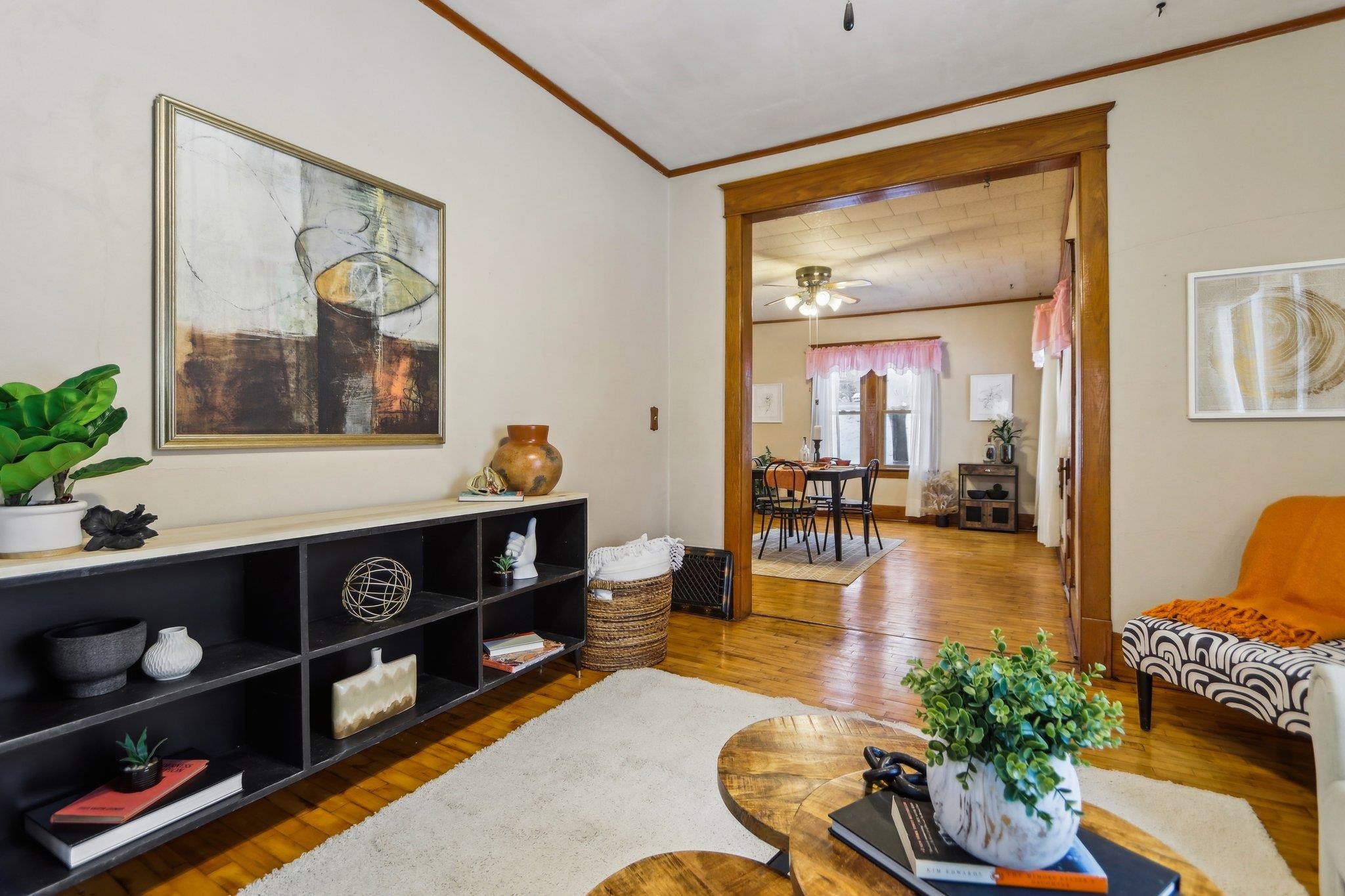 323 W Prospect Street