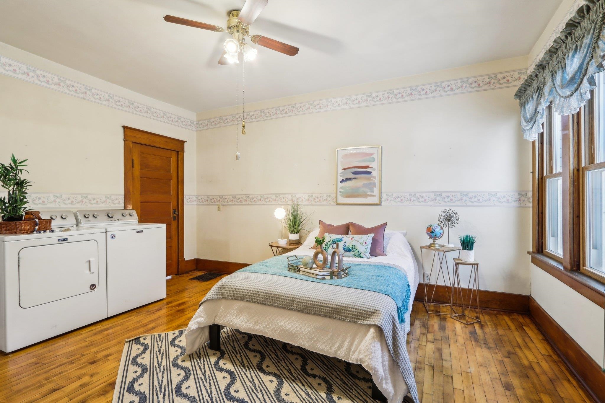 323 W Prospect Street