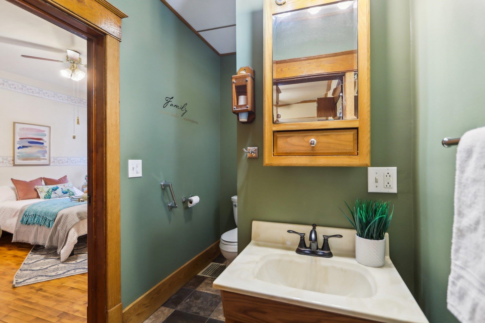 323 W Prospect Street