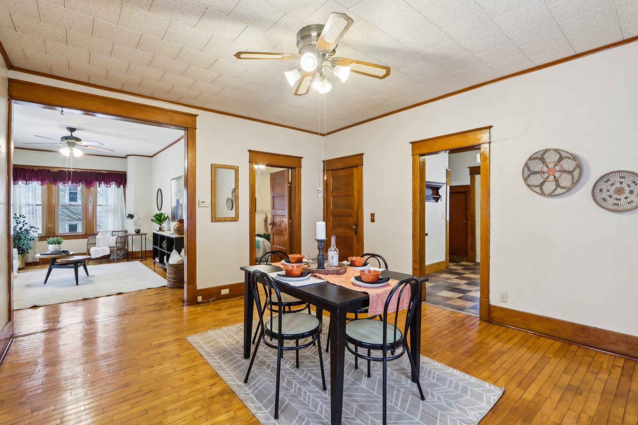 323 W Prospect Street