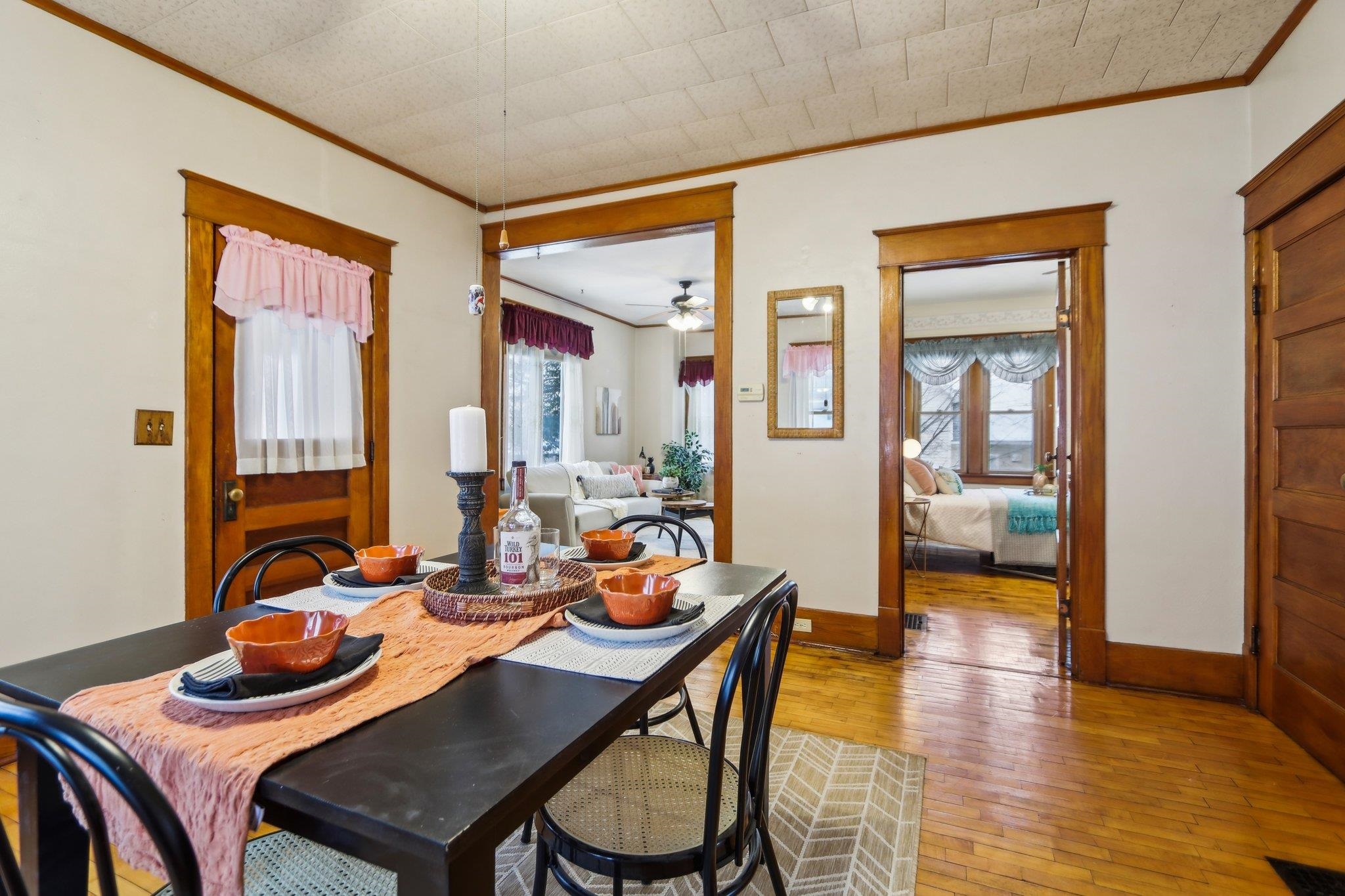 323 W Prospect Street