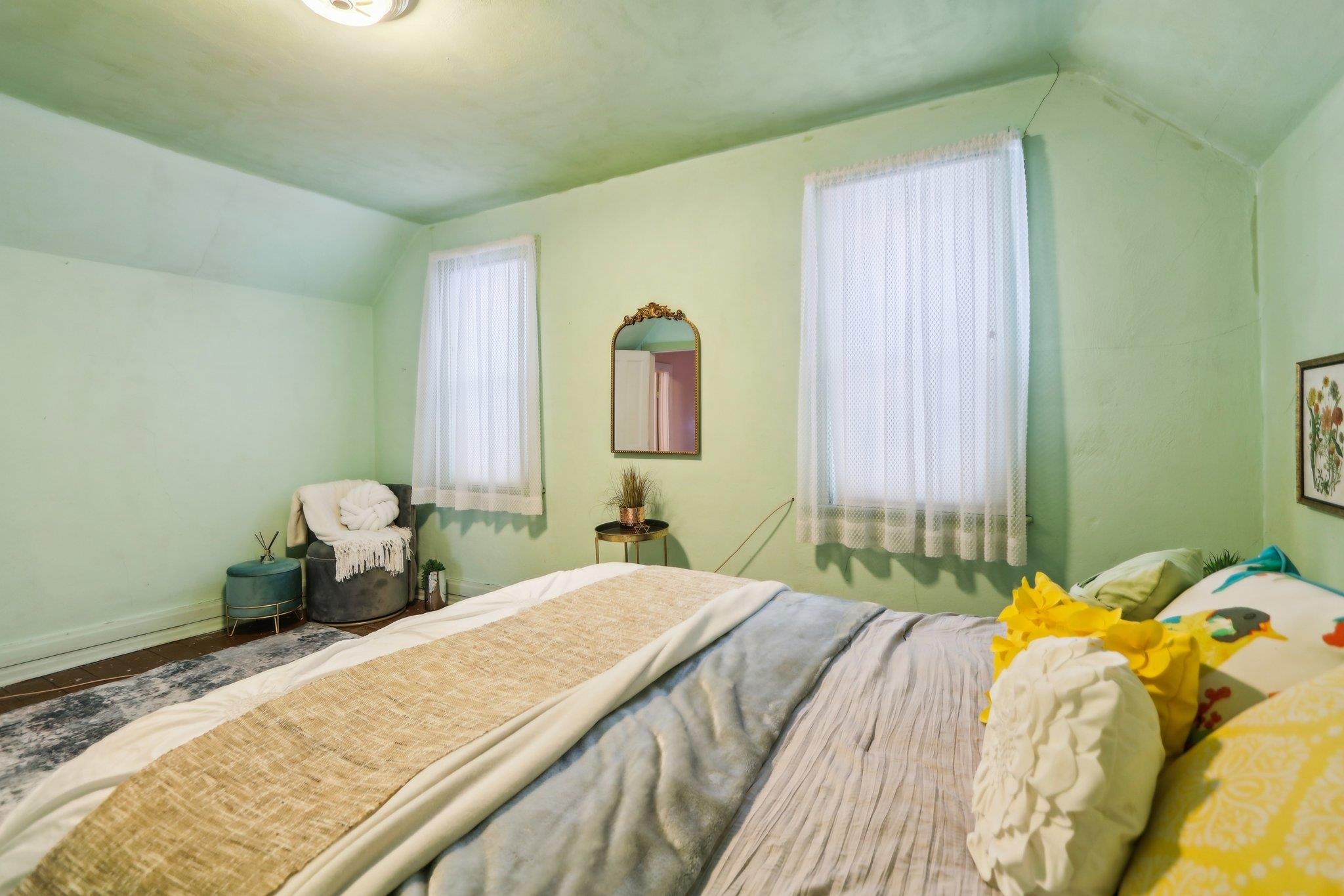 323 W Prospect Street