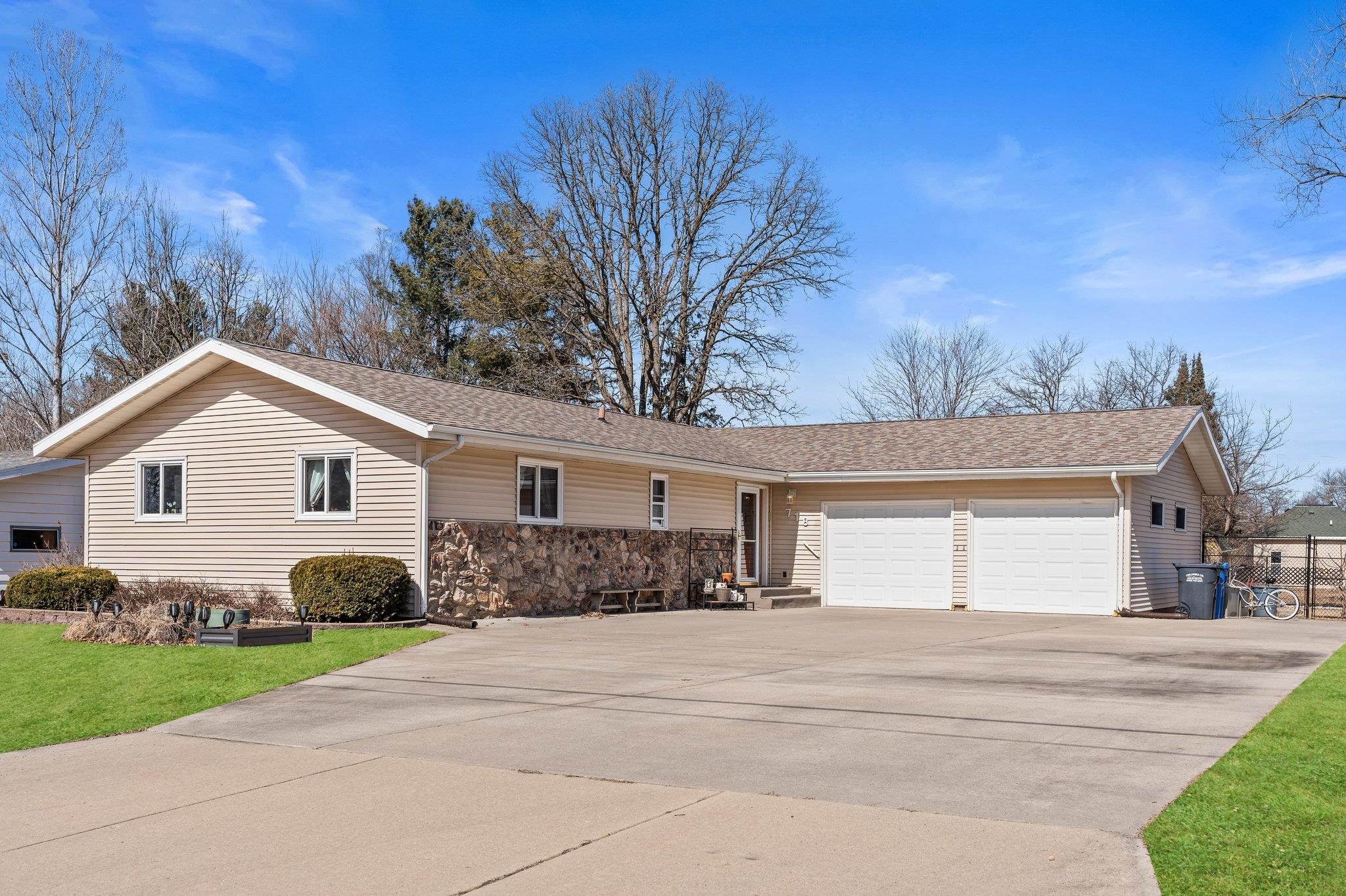 718 E Chestnut Street