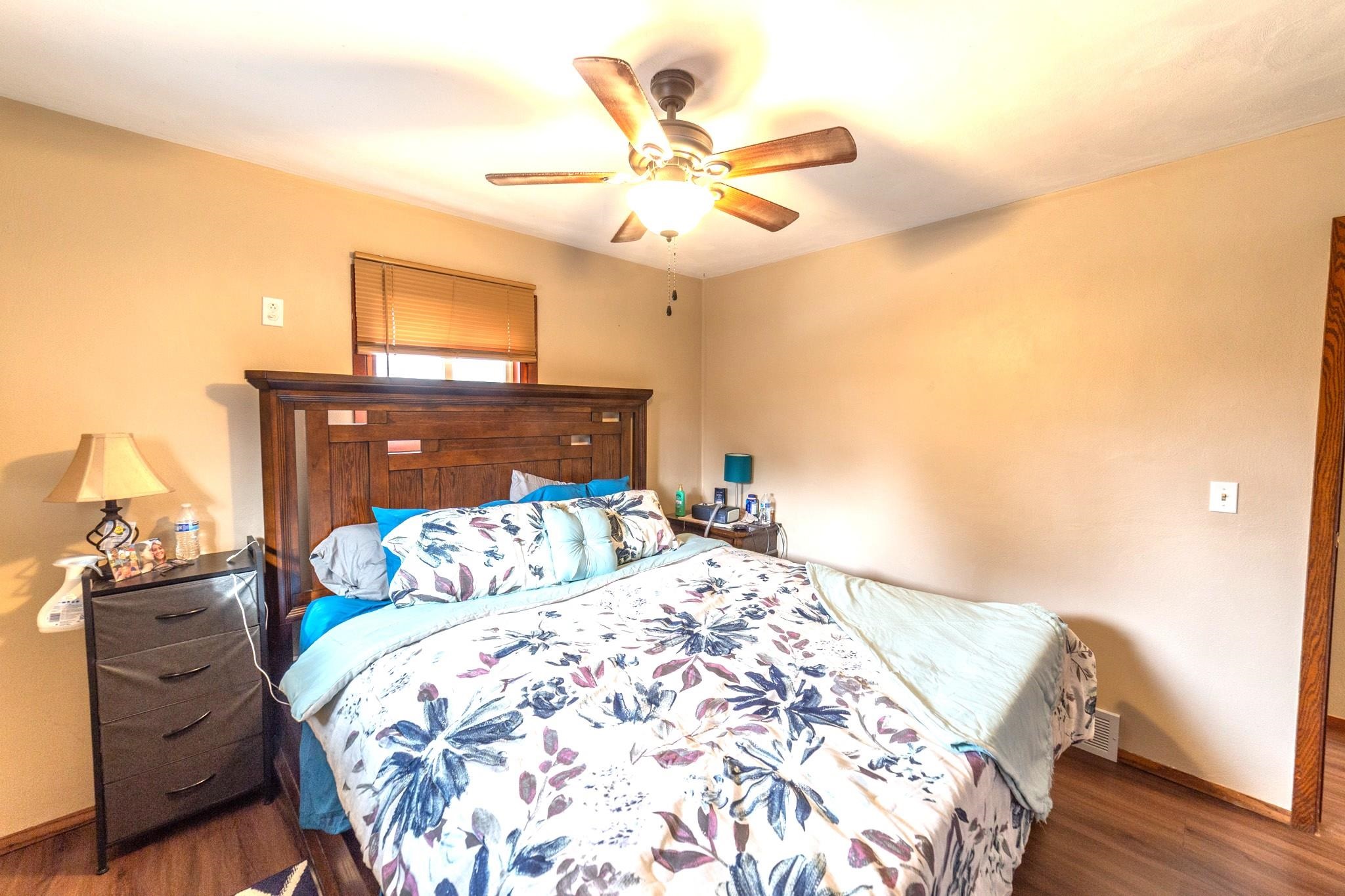 821 E Edgewater Street