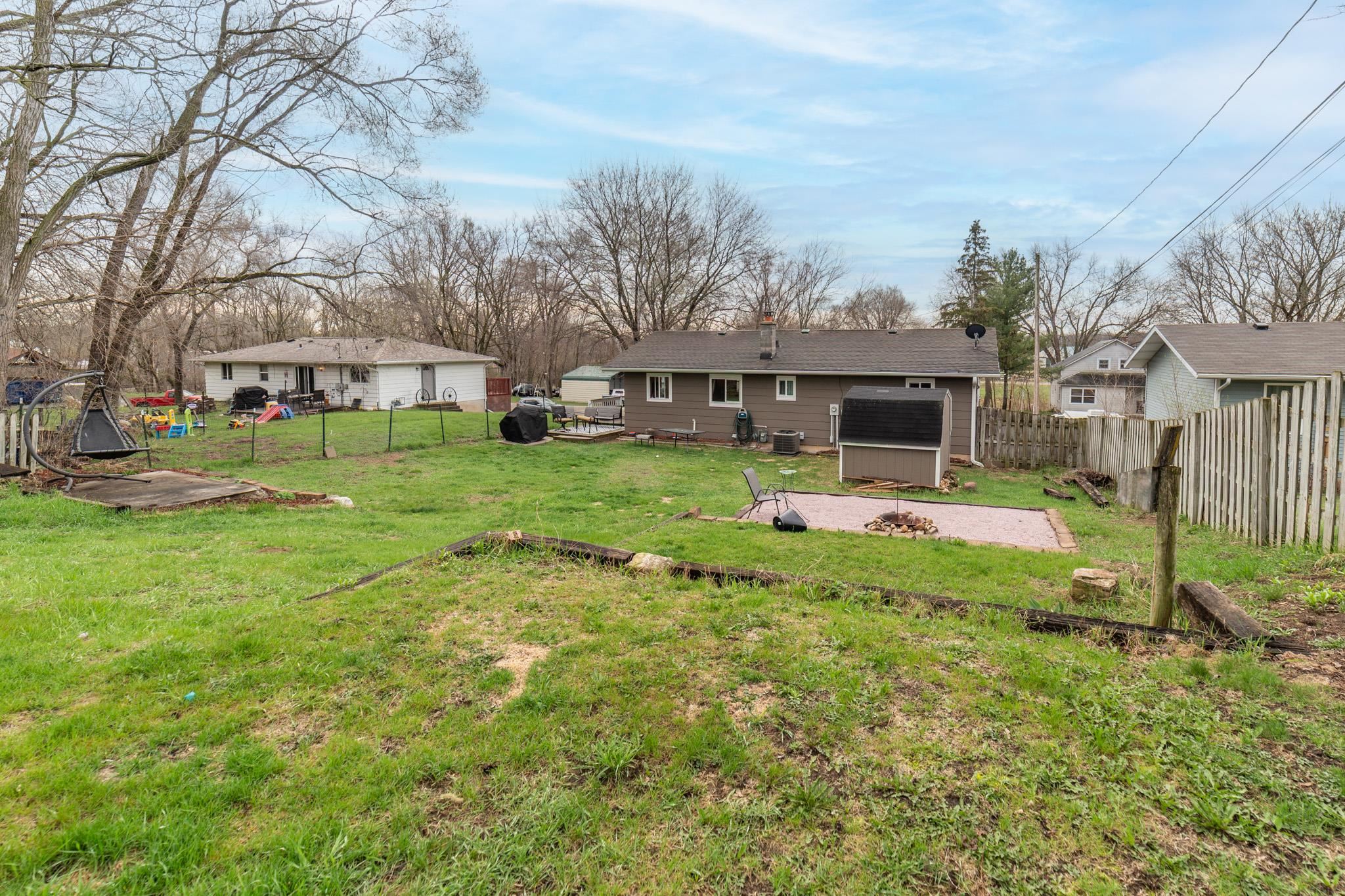 821 E Edgewater Street