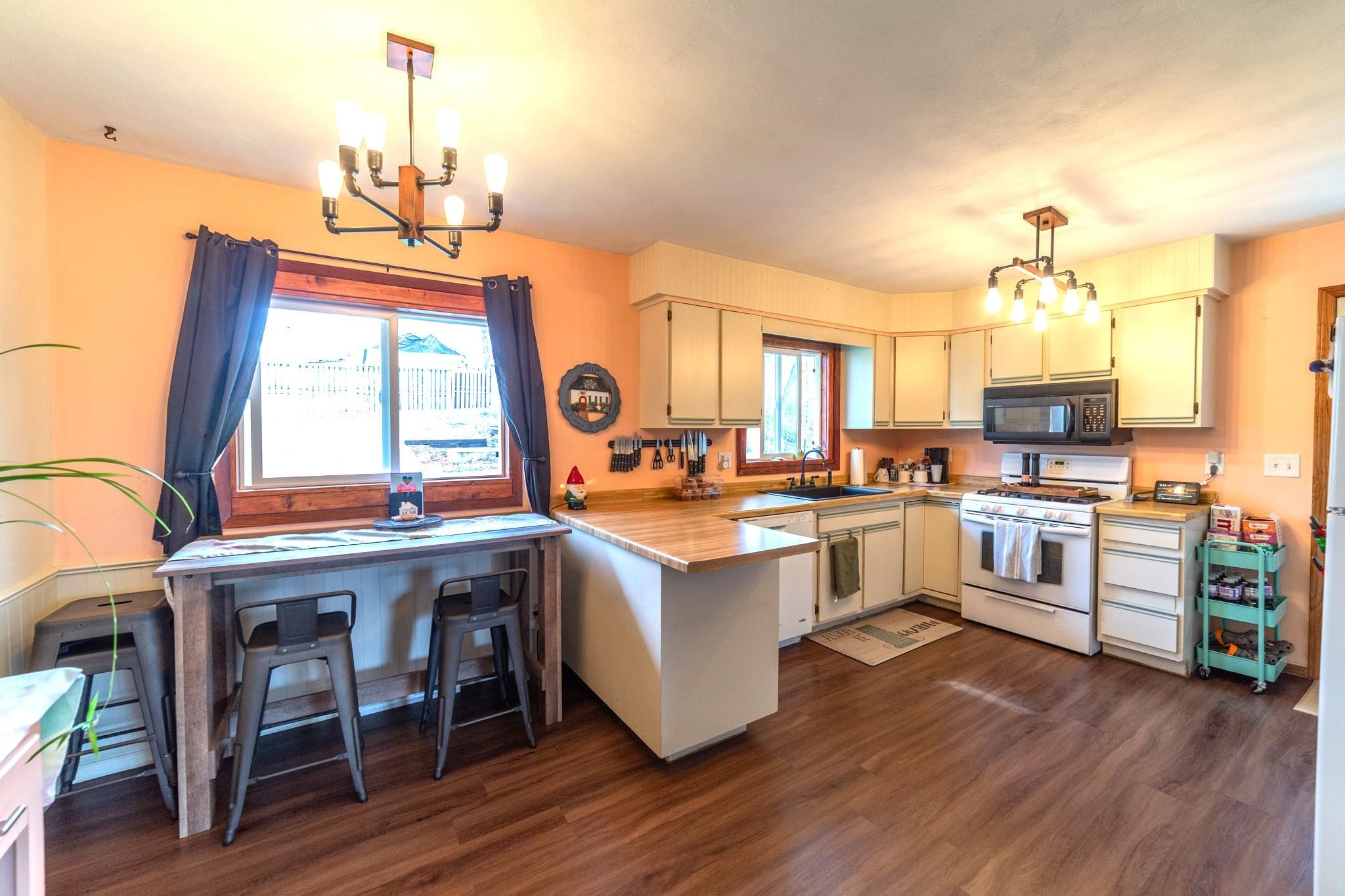 821 E Edgewater Street