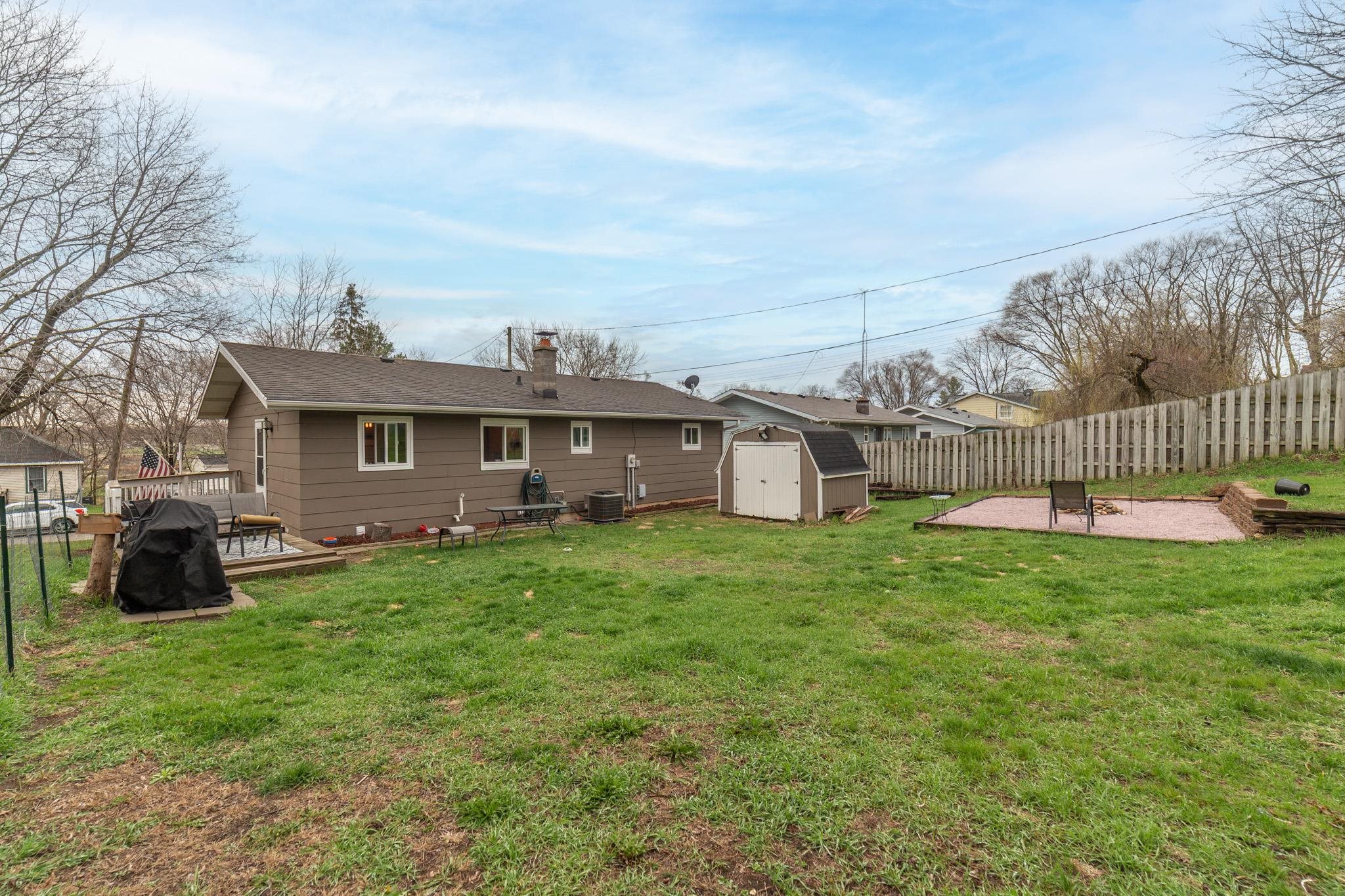 821 E Edgewater Street