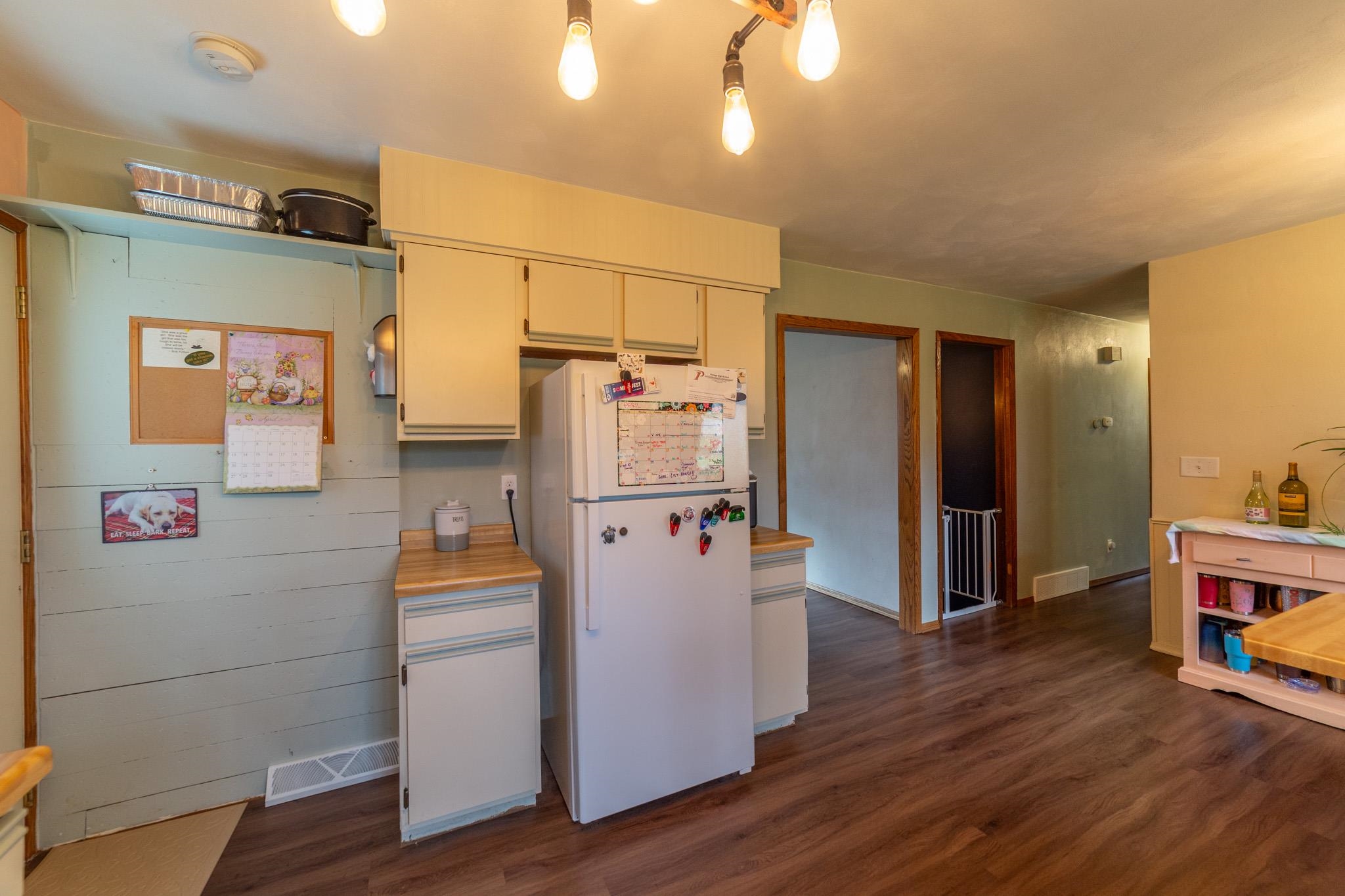 821 E Edgewater Street