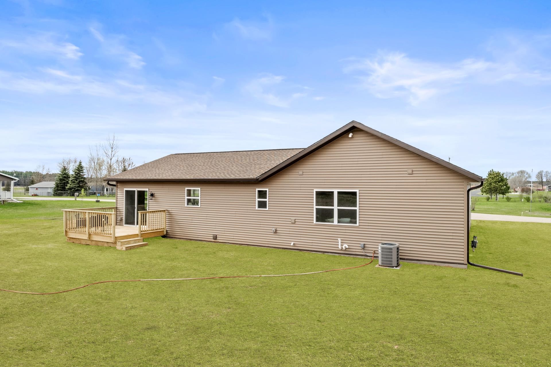 W2743 Whitetail Lane