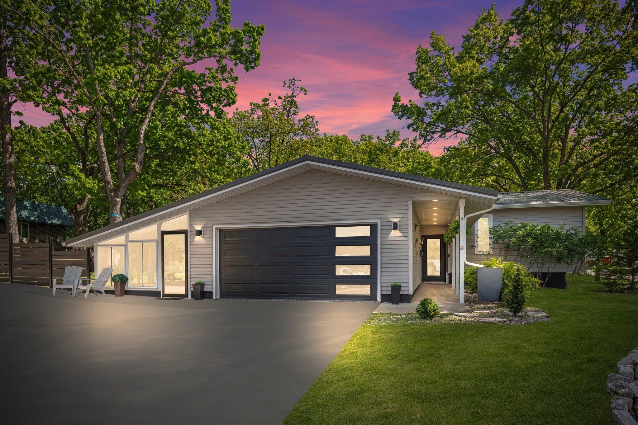 2405 Woodcrest Drive