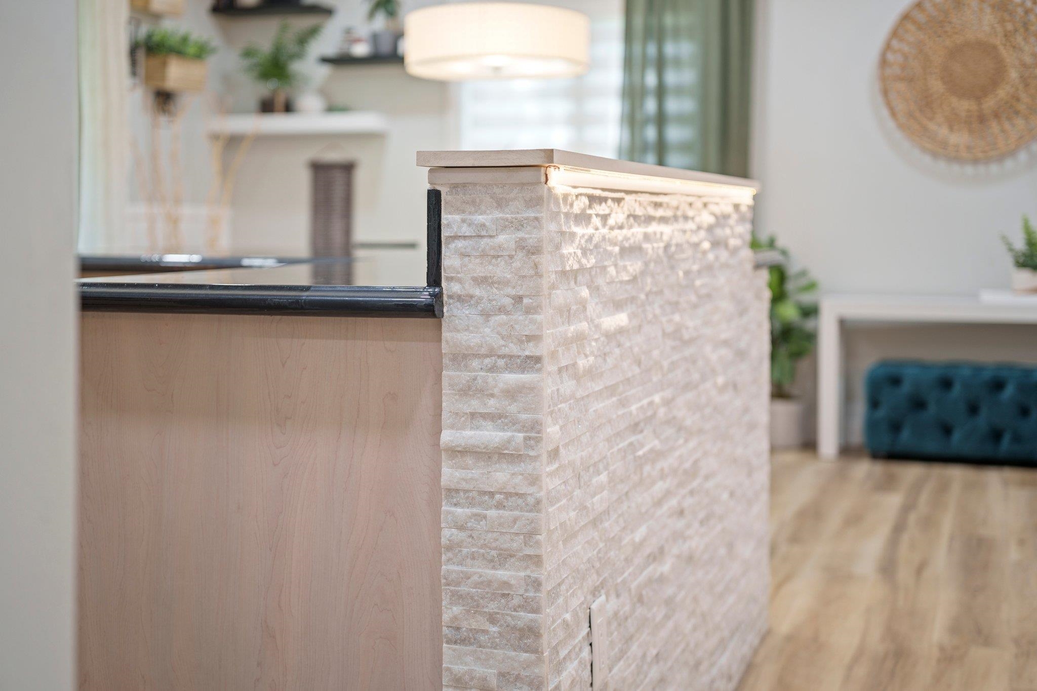 2405 Woodcrest Drive