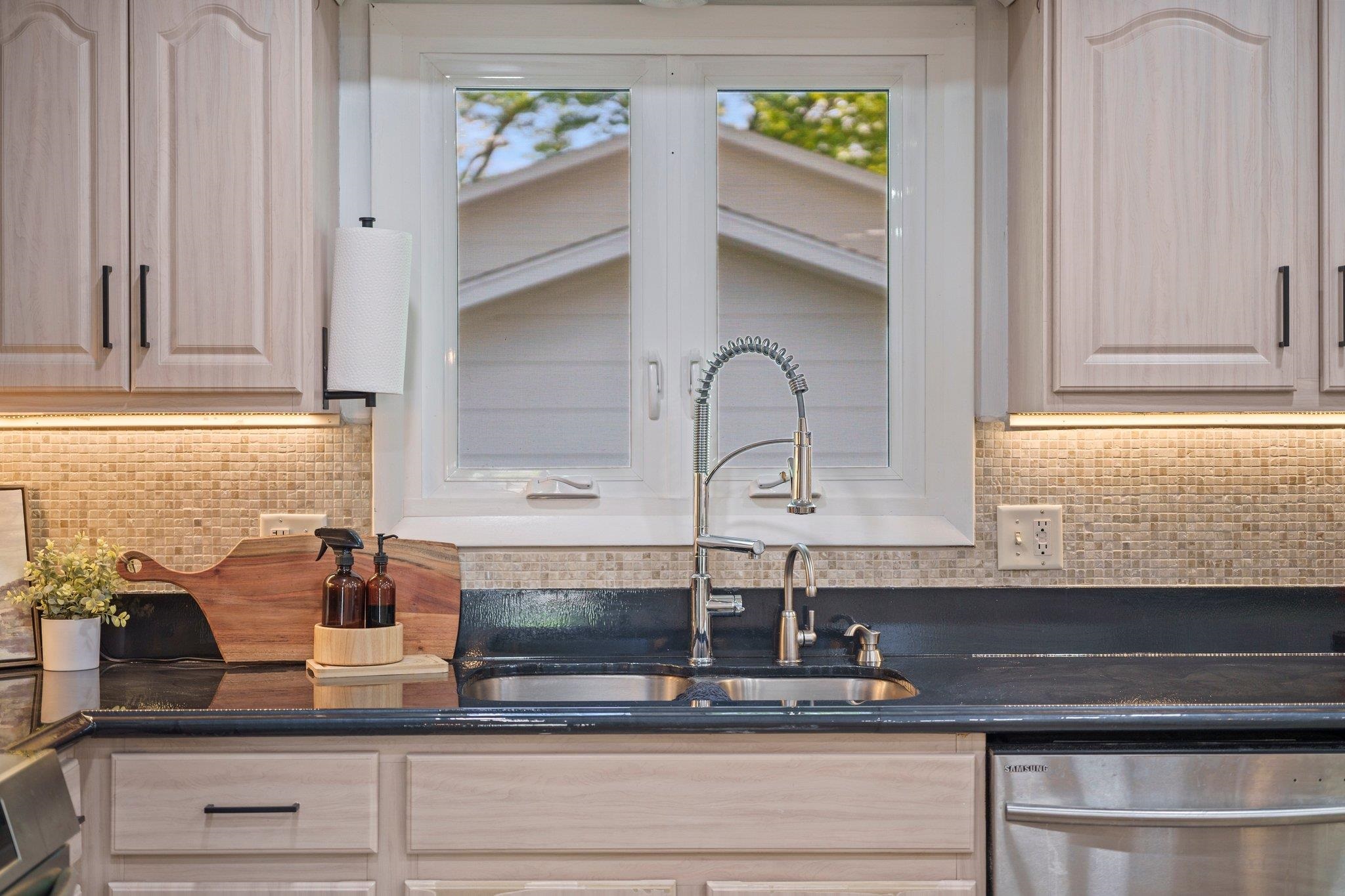 2405 Woodcrest Drive